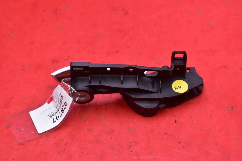 handle inner left front SREBRNA 9116341 BMW F01 08-12