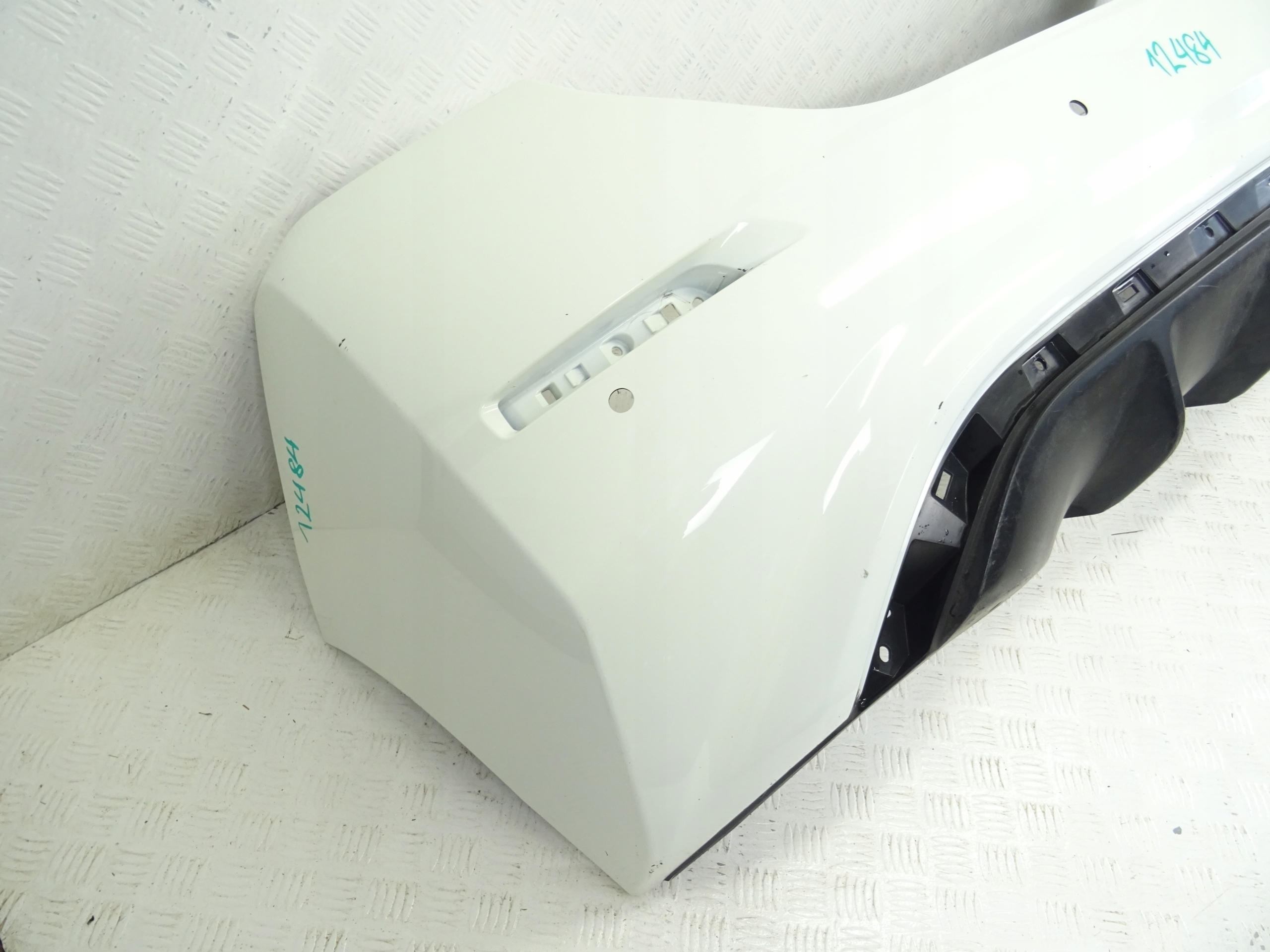 Nissan LEAF II 2 17- bumper rear part rear