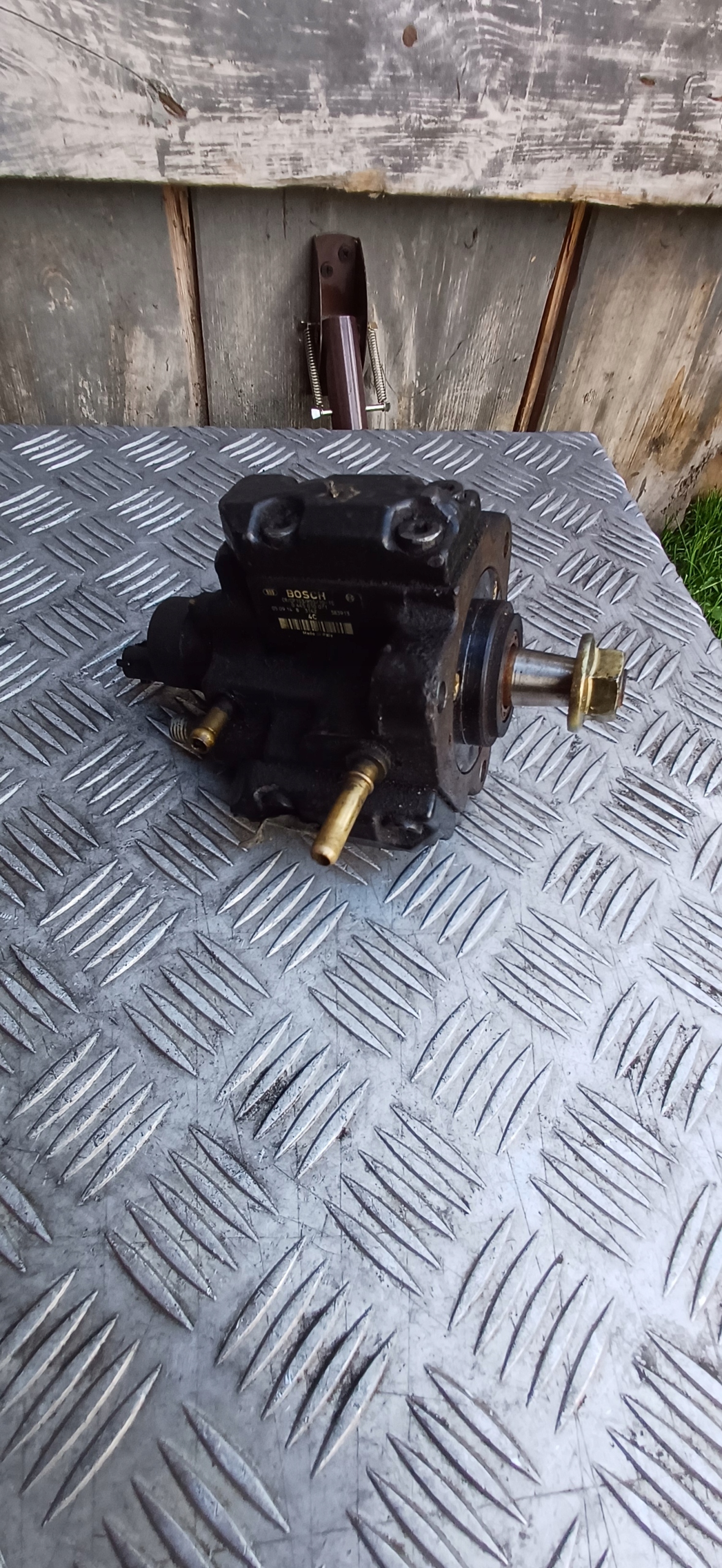 FIAT DOBLO und 1.9 JTD Einspritzpumpe Sensor 0445010071