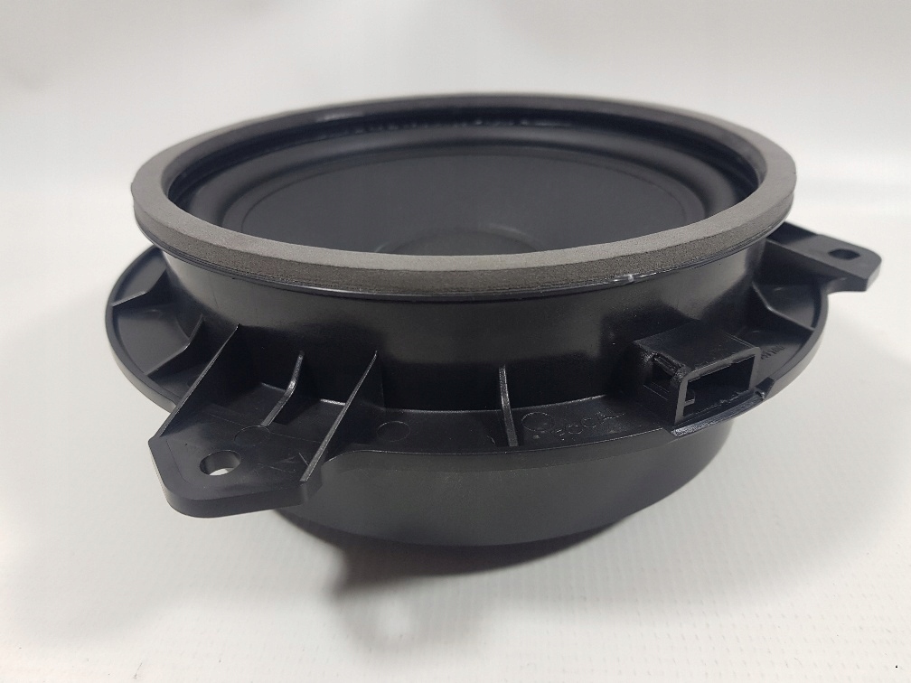 DEDYKOWANE FOCAL IS TOY 165 SYSTEMOWE GŁOŚNIKI DO TOYOTA / LEXUS Moc znamionowa RMS 60 W