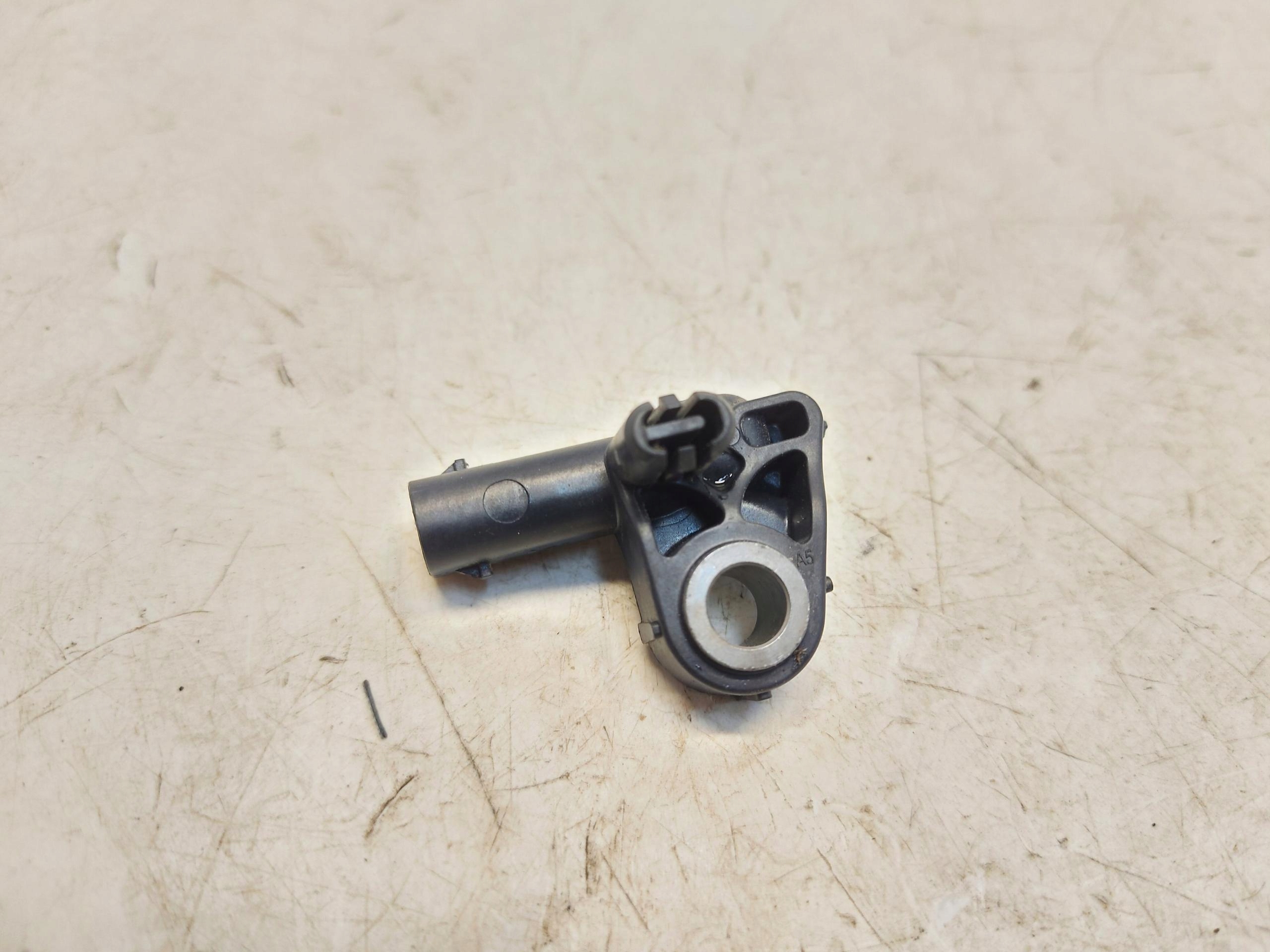 TESLA MODEL Y 2022r Crashsensor Drucksensor 1473445-00-A