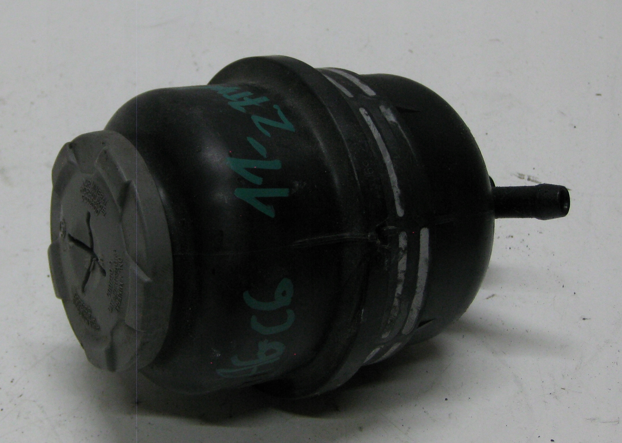 AUDI A6 C6 LIFT KOMBI Servoölbehälter 4F0422371E