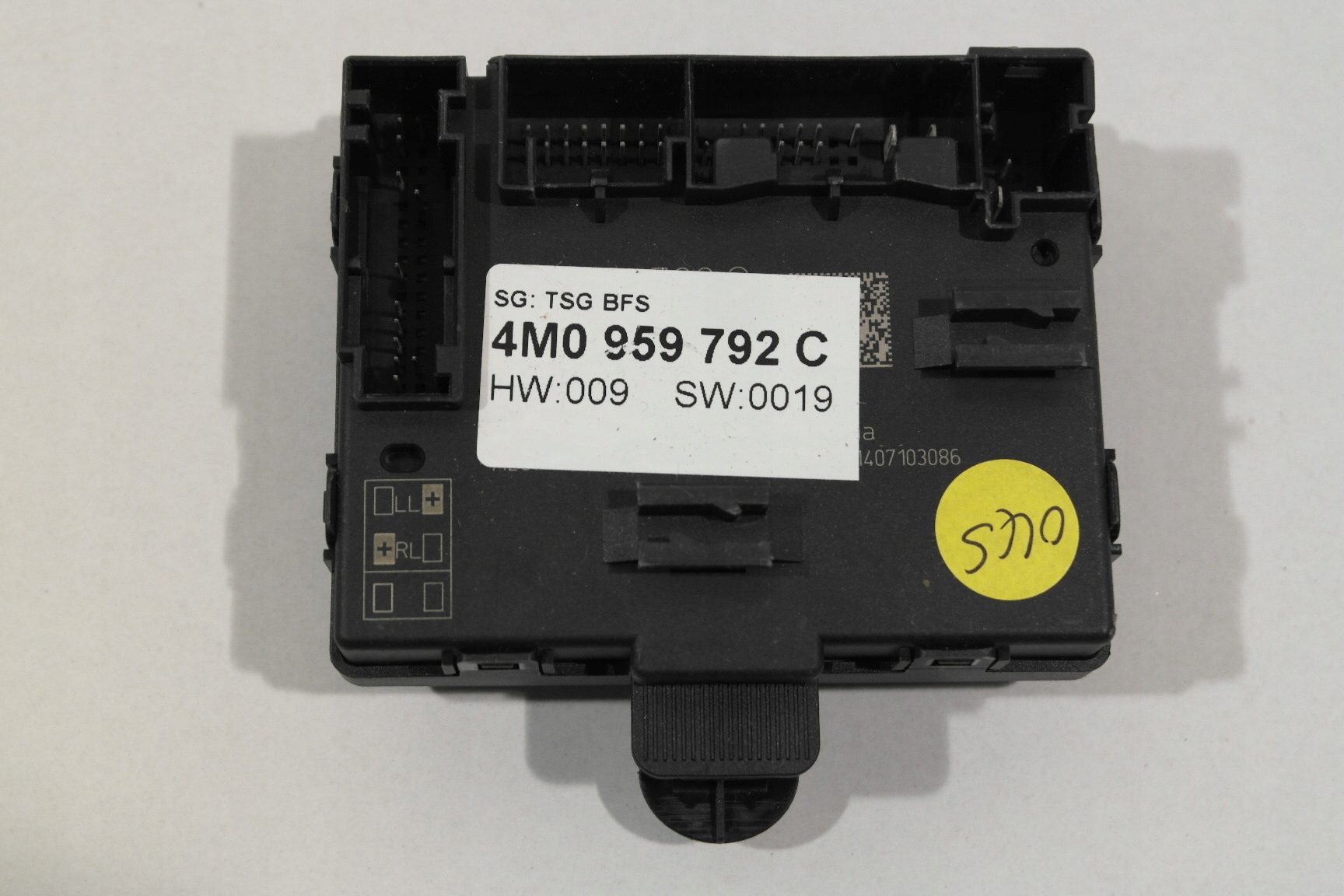 AUDI Q7 4M дверной модуль 4M0959792C