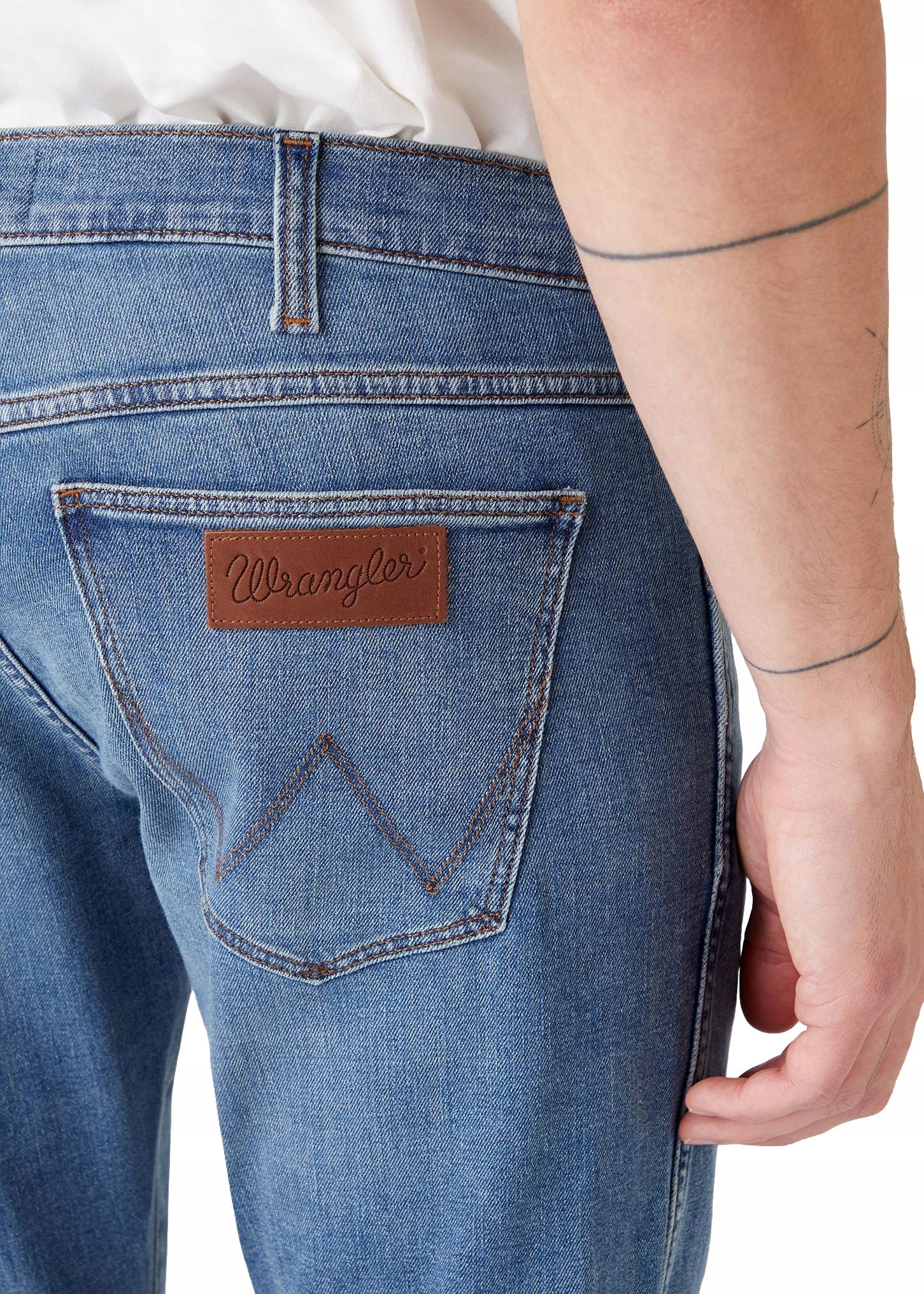 Wrangler Larston W38 L34 Dusky Cloud W18SYJ38R Model Larston