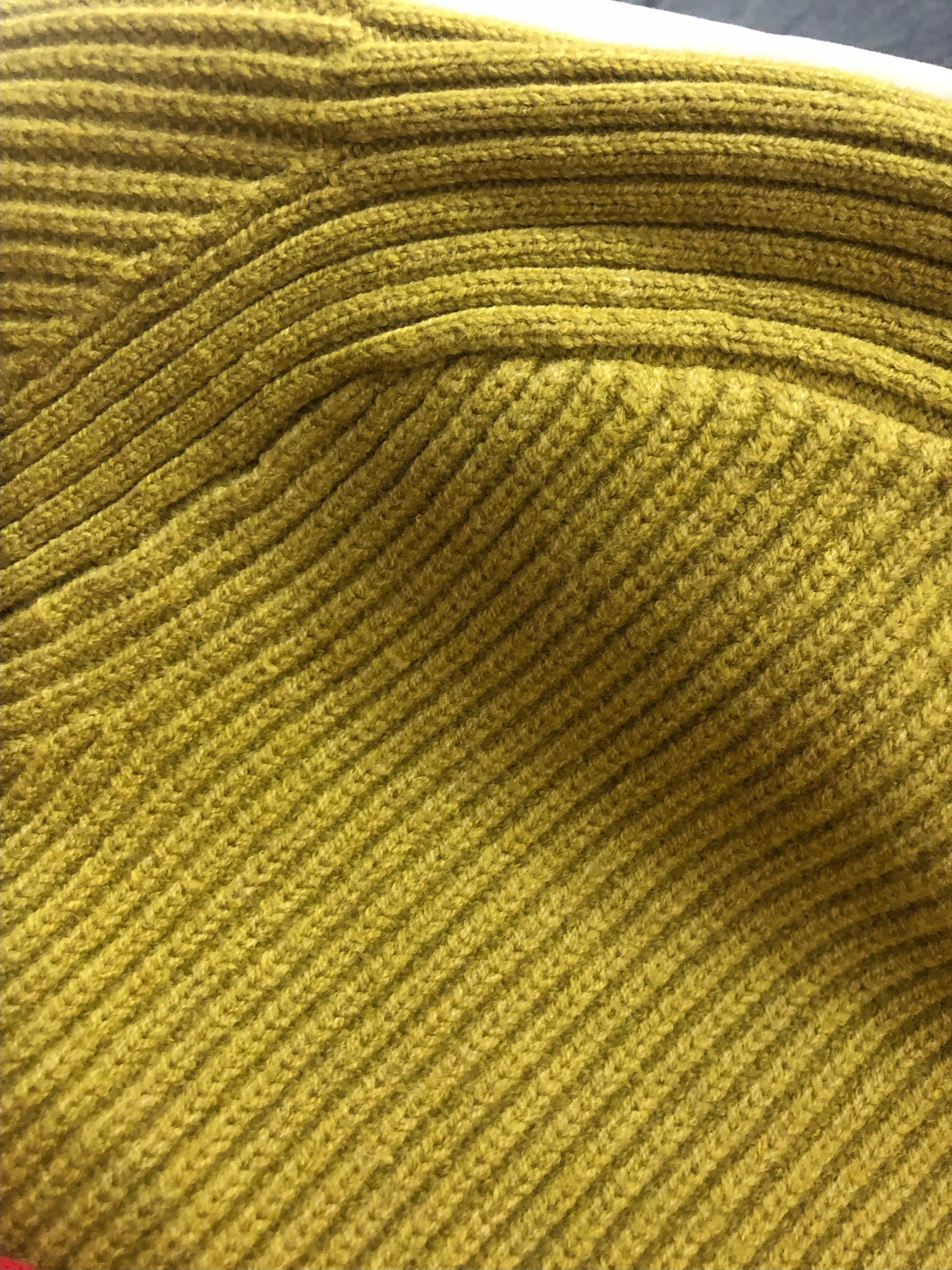 CELIO SWETER KHAKI ZIELONY S Marka Celio