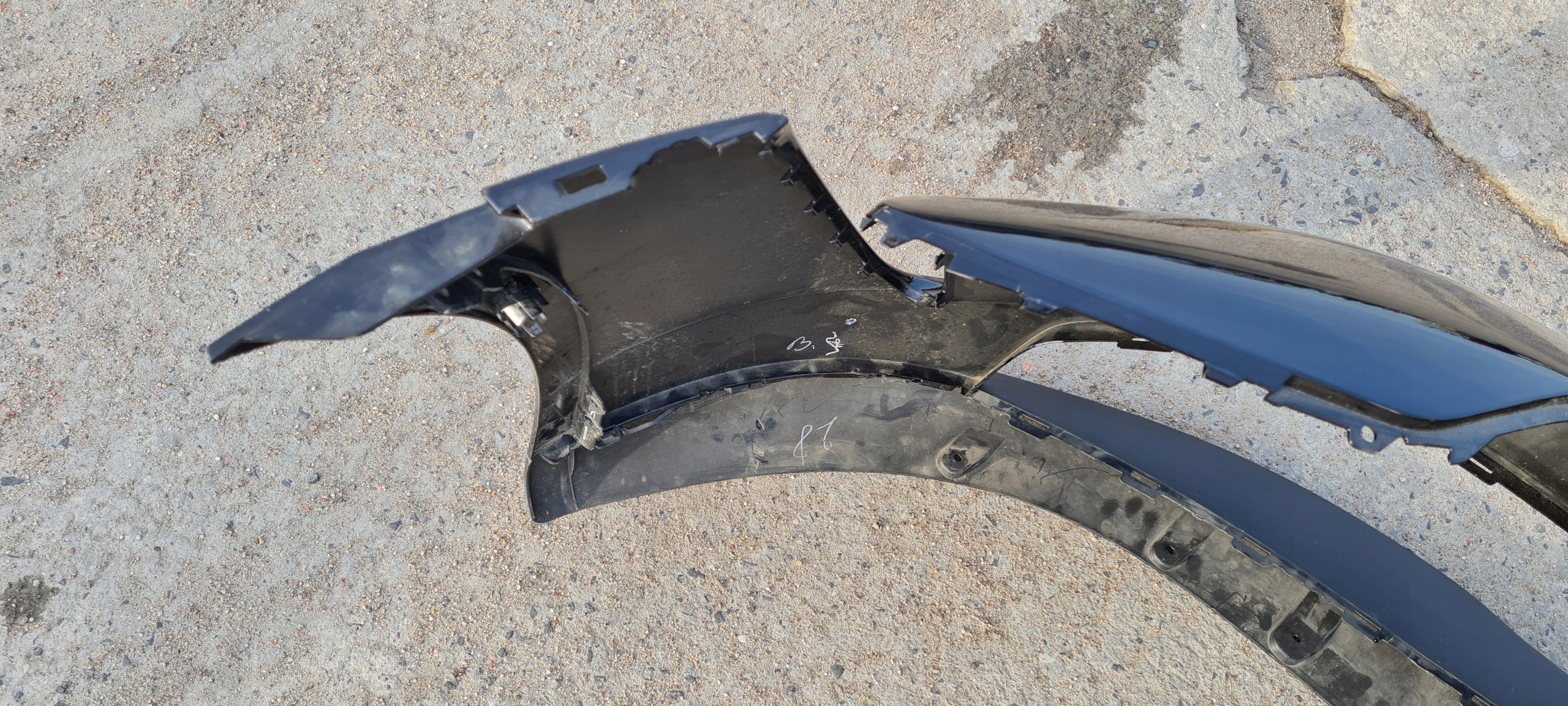 PORSCHE TAYCAN BUMPER FRONT 9J1