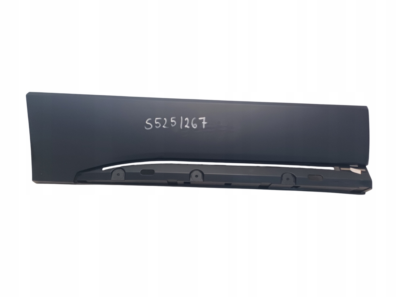 SEAT ATECA LIFT 20- LISTWA DRZWI PRAWY TYŁ 575854950J