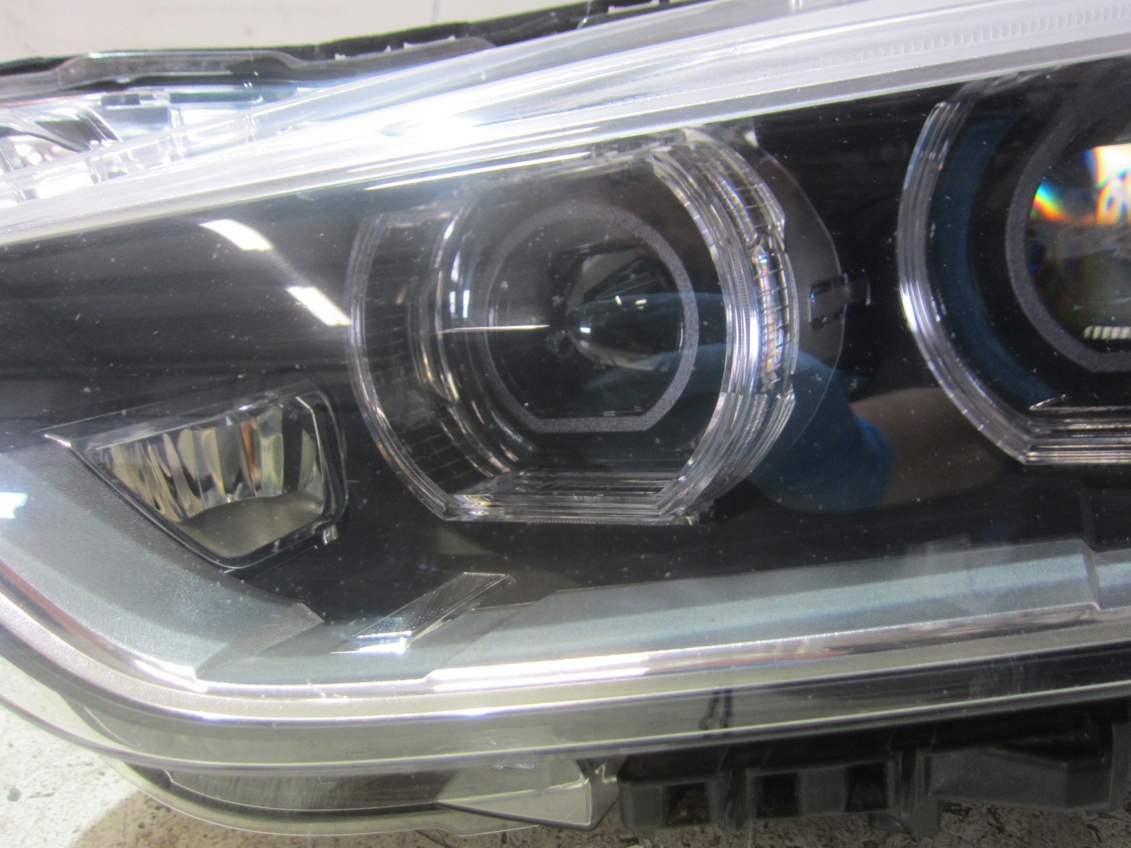 BMW X1 F48 left front light USA LED left front 2017R 63117193711 7428739