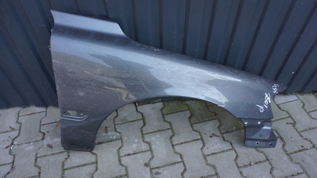 VOLVO S60 V70 - right front fender front