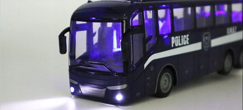 Autobus Policja Bus Zdalnie sterowany QH866-4 Materiał Plastik