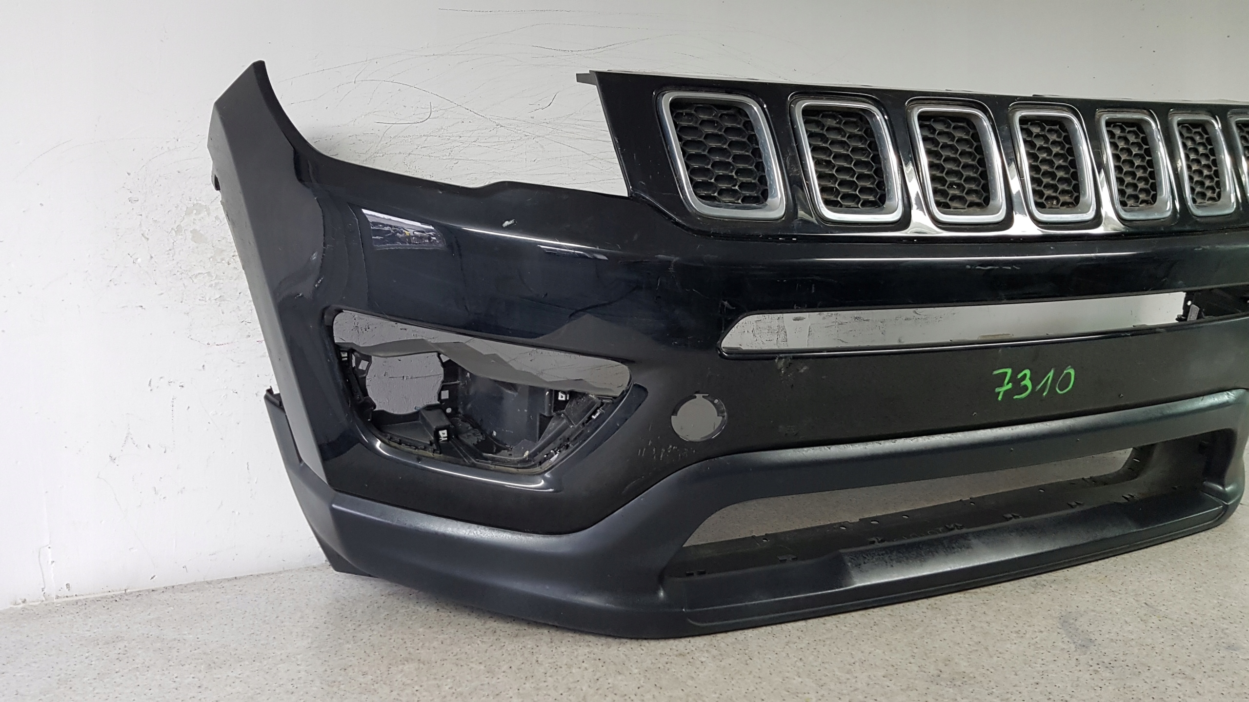 JEEP COMPASS 2 II 2017 - bumper front 7310