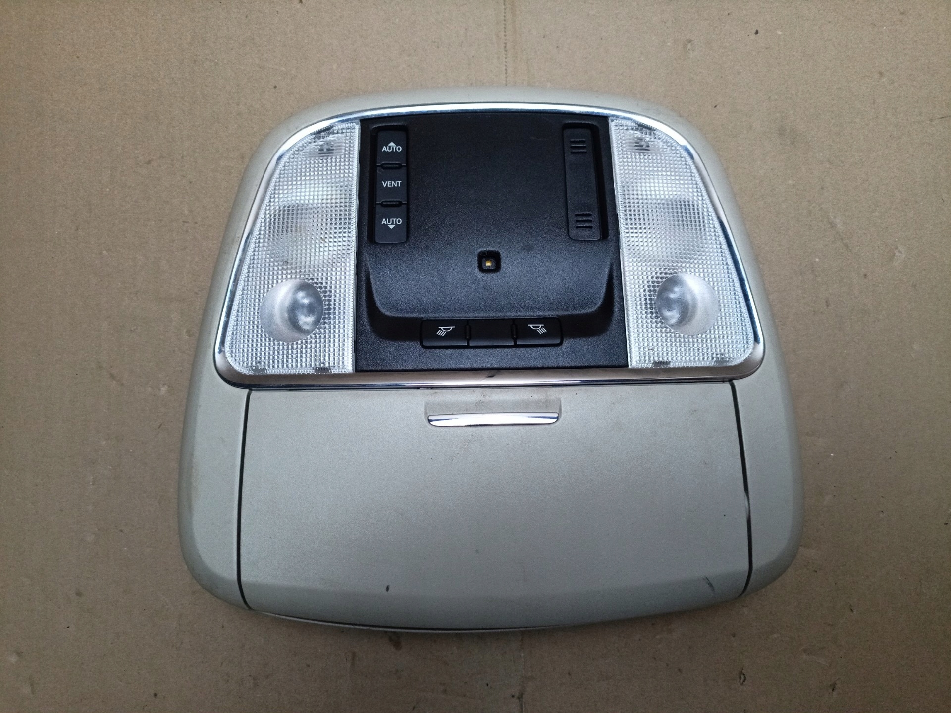 light oswietlenie cabs Dodge Durango 3 2012 5042547
