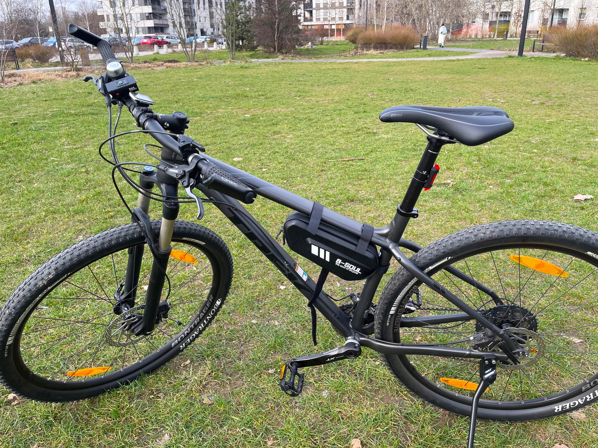 LAMPKA ROWEROWA PRZEDNIA I TYŁ LED DO ROWERU AKUMULATOROWA NA KIEROWNICĘ Rodzaj zestaw