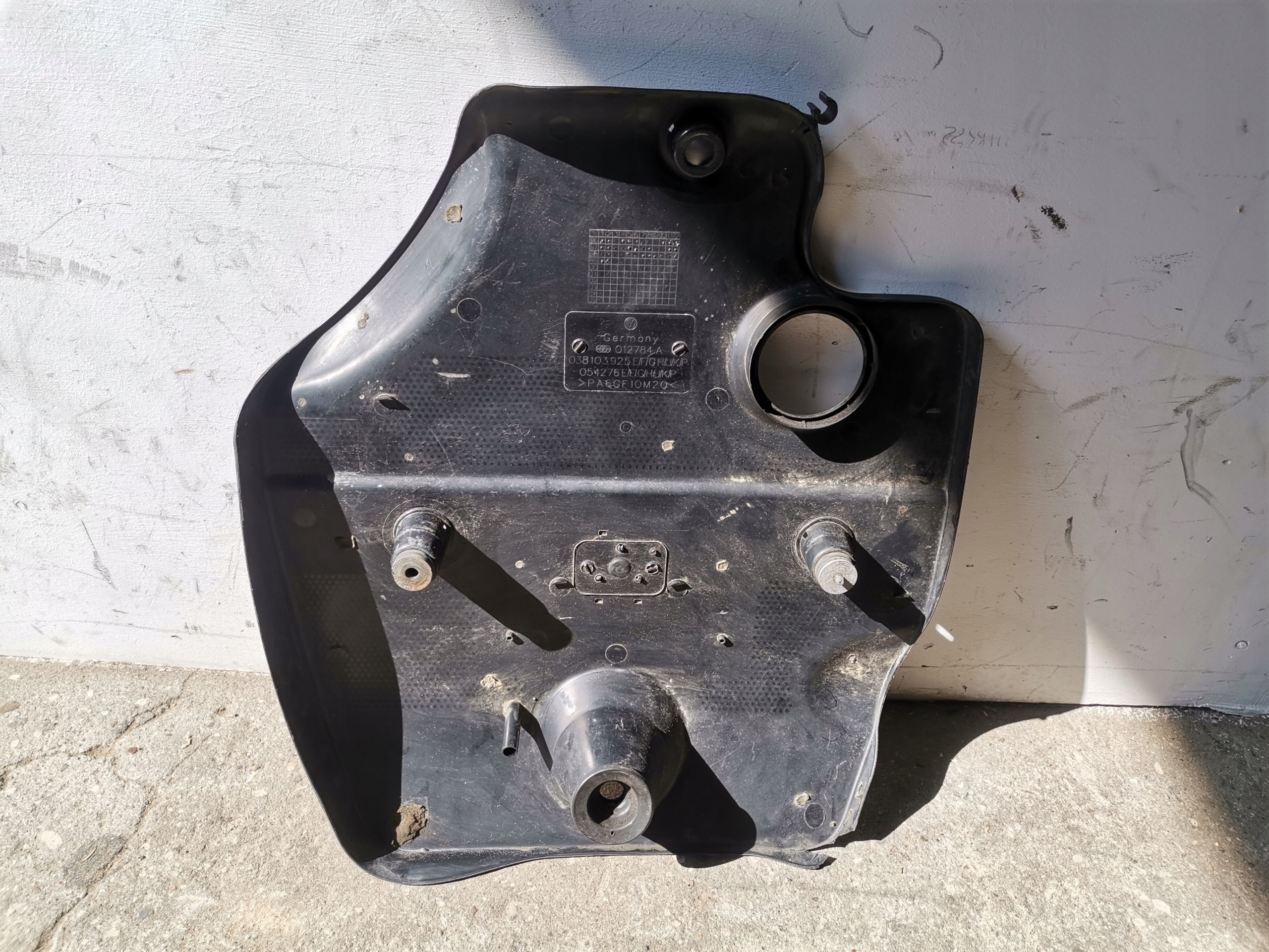 cover motor cover upper VOLKSWAGEN 1.9 TDI 012784A