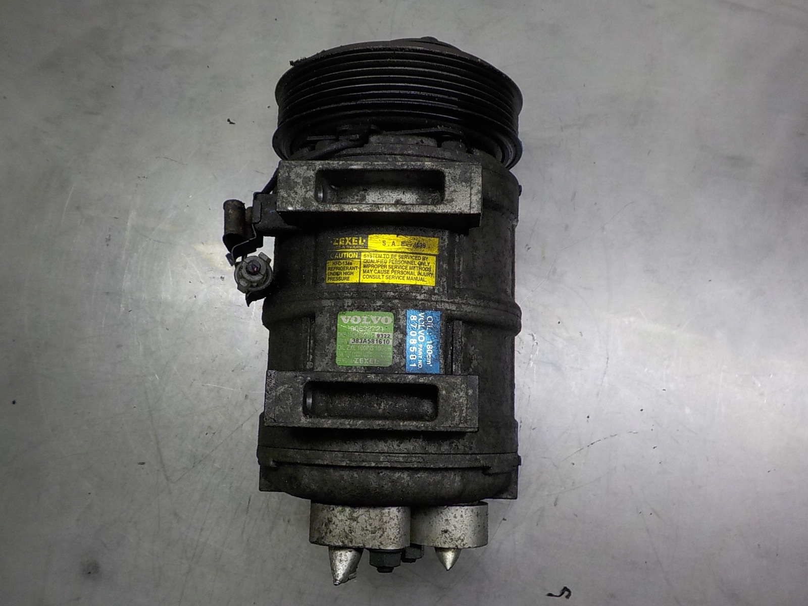 VOLVO V40 a kompresor klimatizaci 30632721