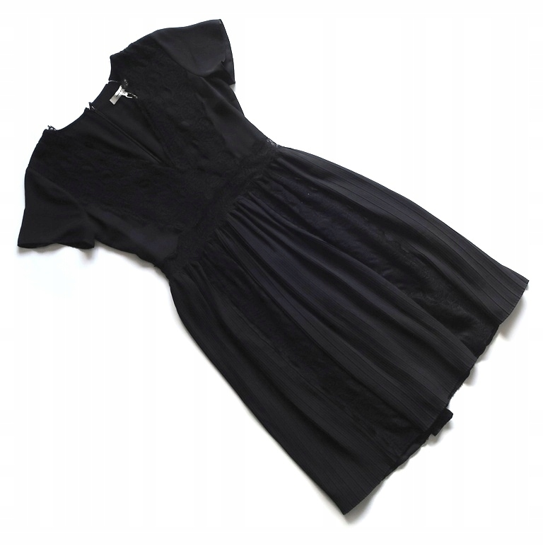 Moods Of Norway 36 S Černá Šaty Elegantní Klasická Plisovaná Krajka