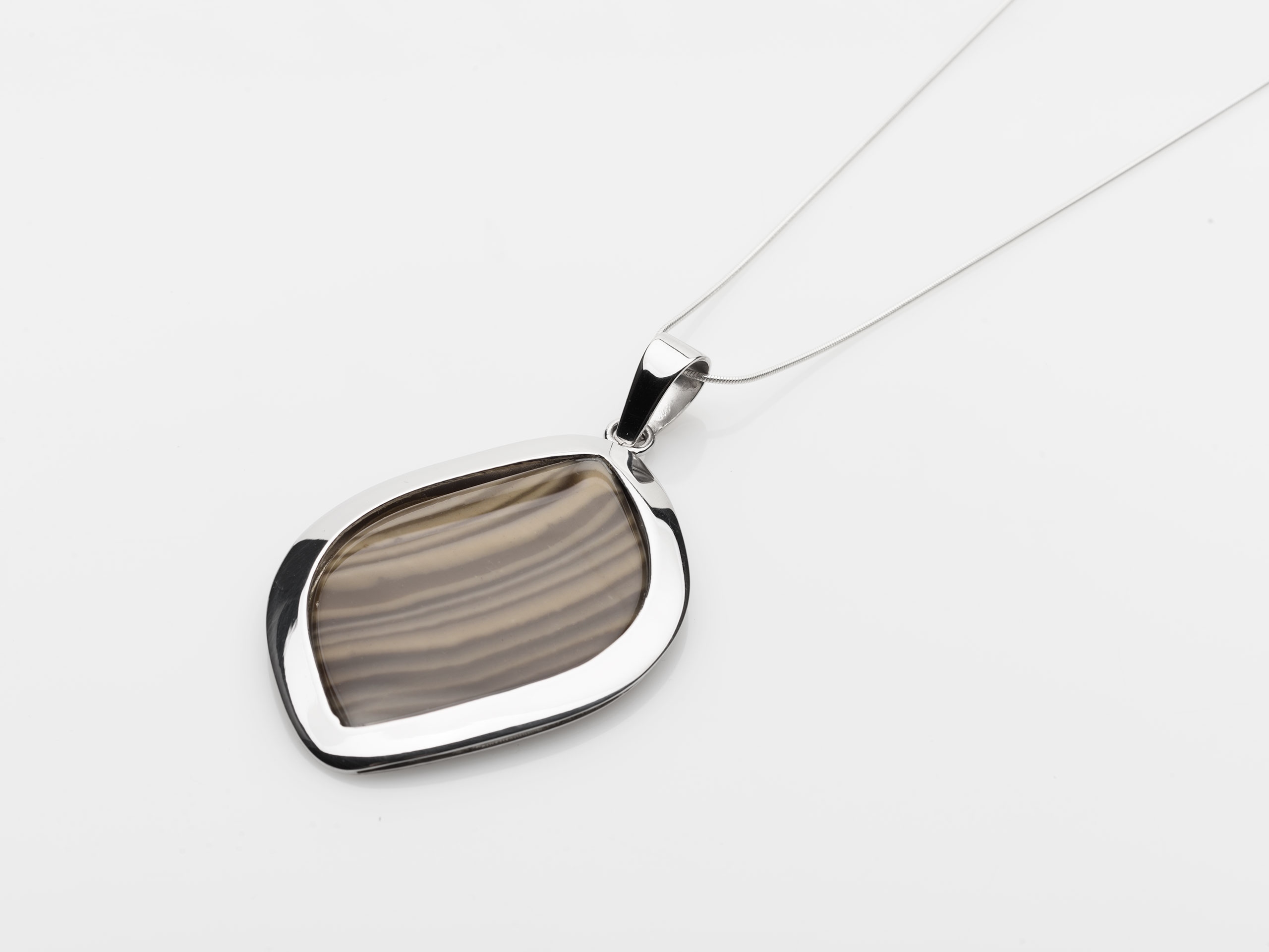 Naszyjnik srebrny z krzemieniem - kropelka Marka Twojabizuteria