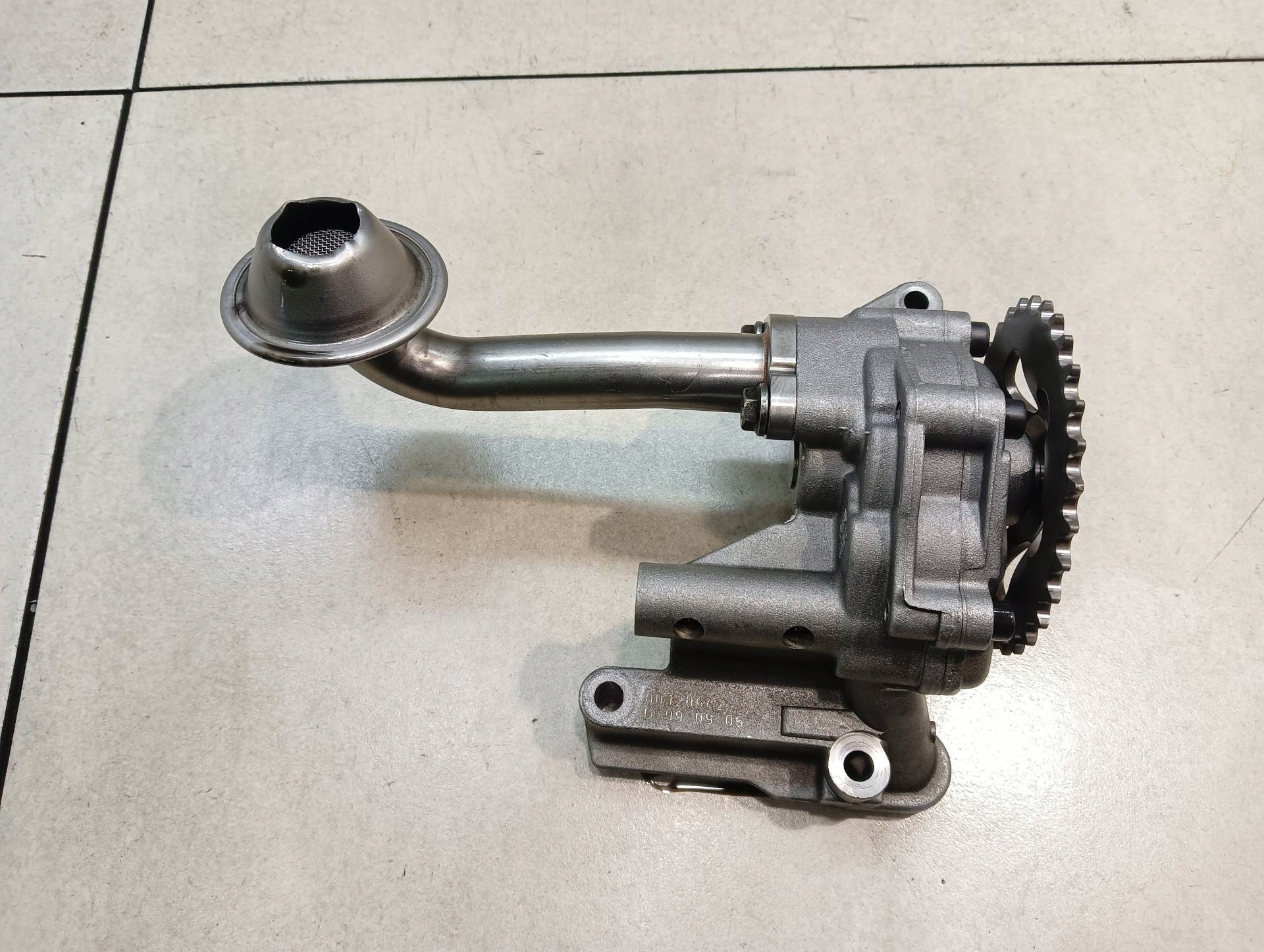 Ölpumpe VW GOLF IV 1.9 06A115105