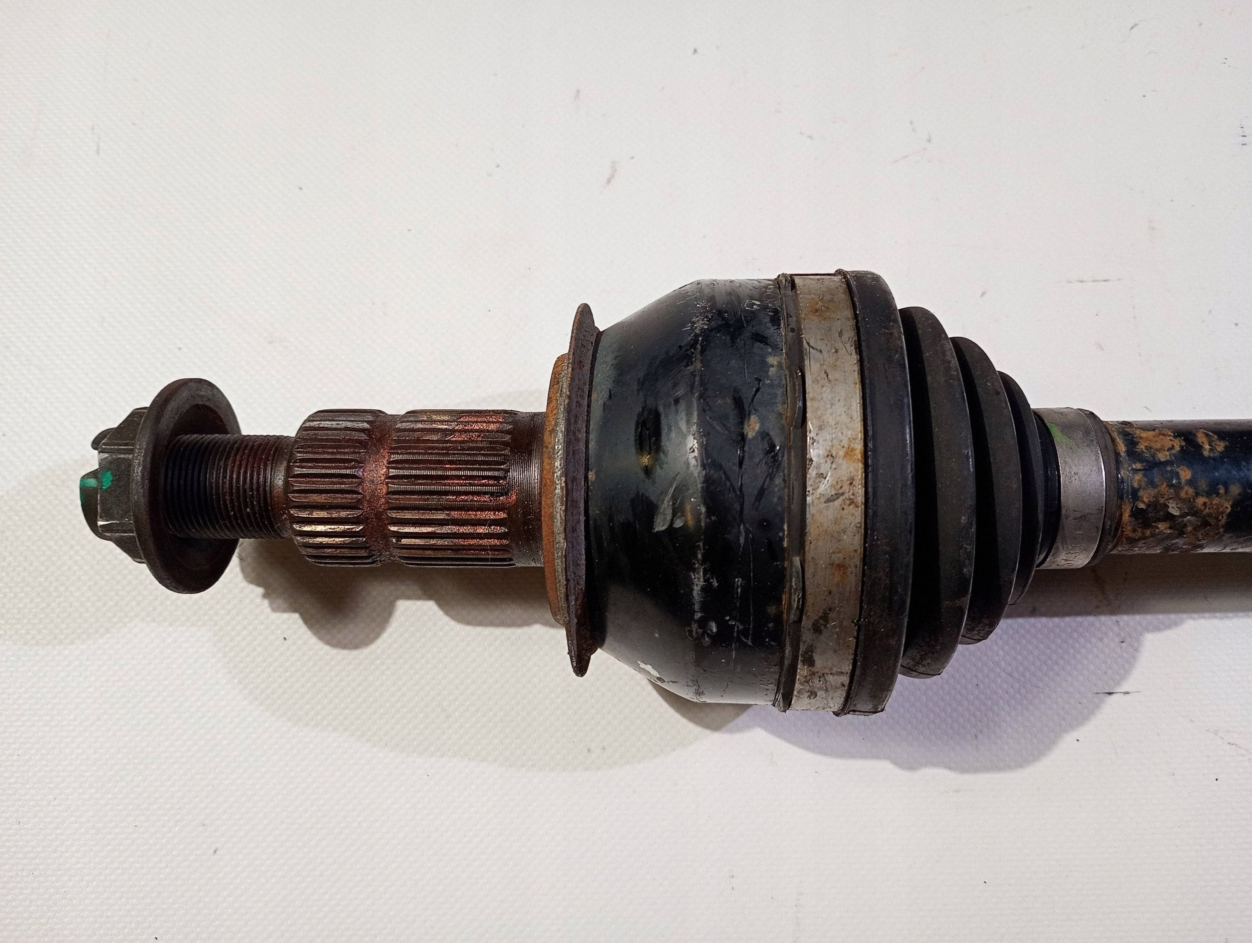 semi-axis left rear part rear left Chevrolet Camaro SS 6.2 v8 2009-2015