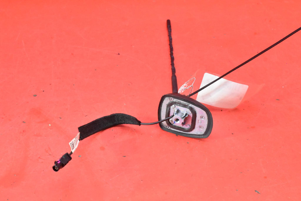 Antenne 13383712 OPEL ASTRA 5 V K 15-20