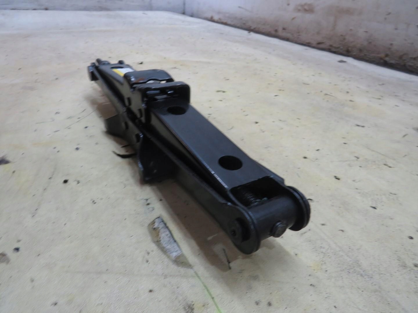 LEWAREK PODNOŚNIK JEEP WK Marka bez marki