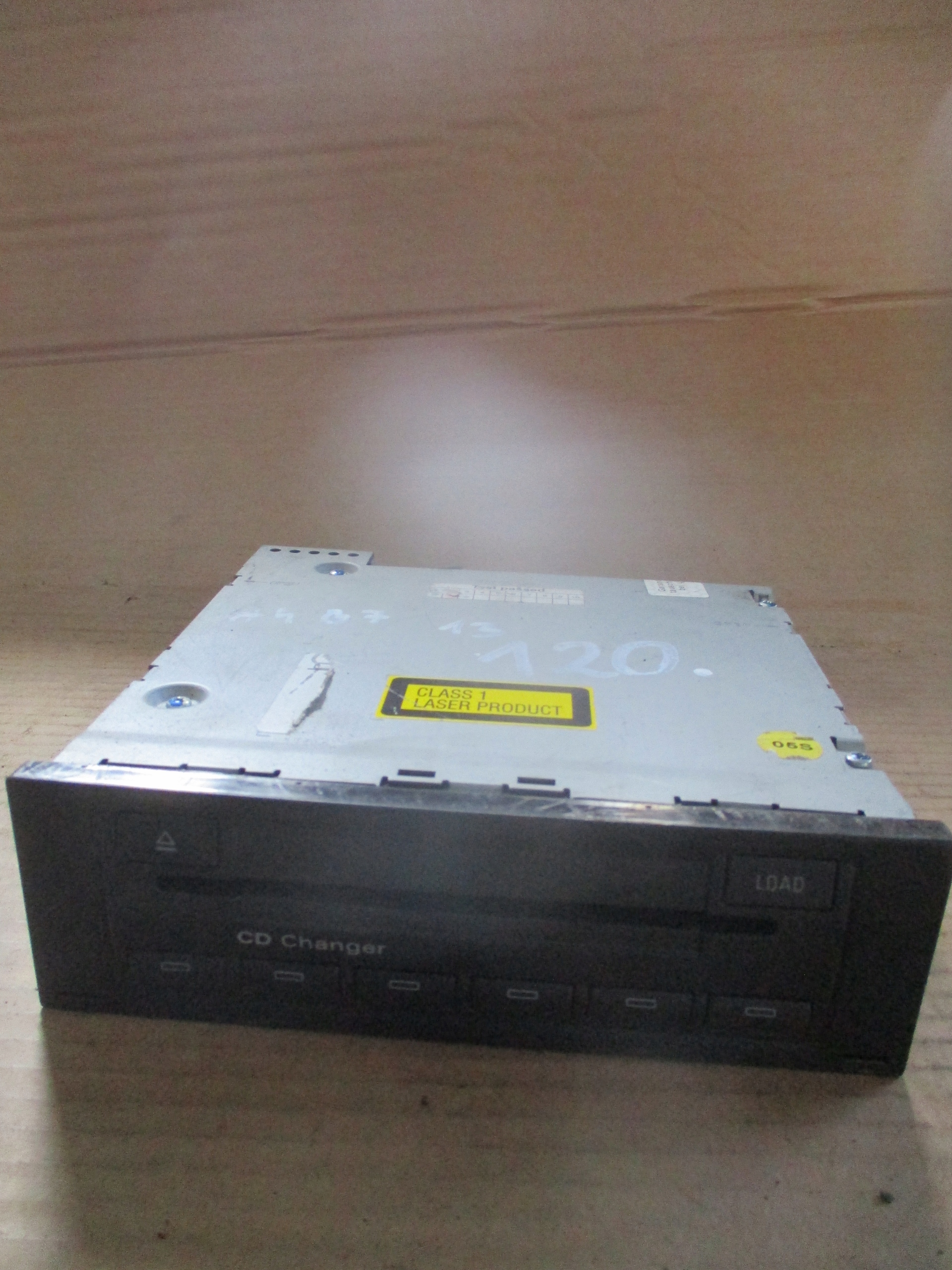 ZMIENIARKA MAGAZYN PŁYT 6 CD AUDI A4 B7