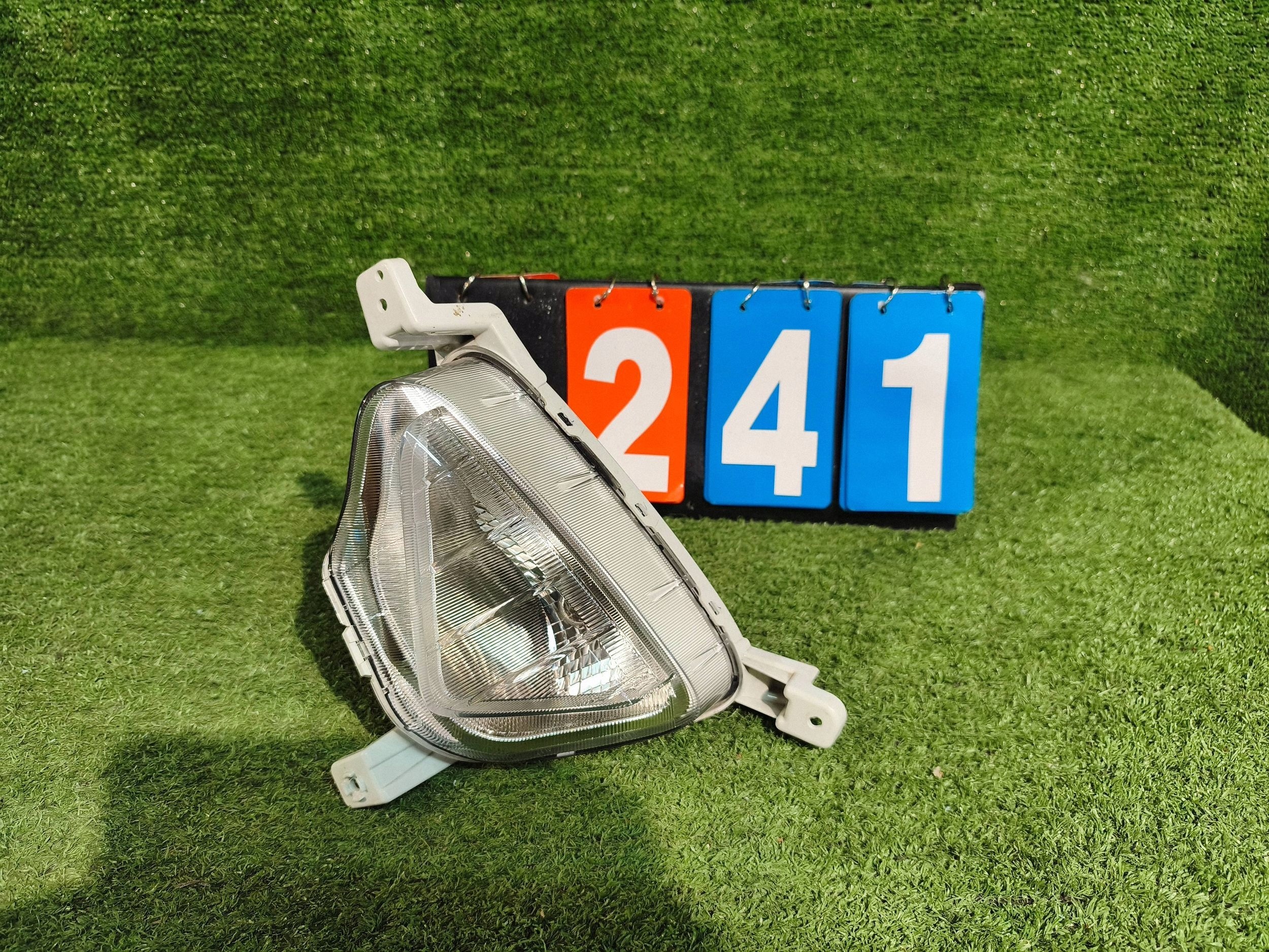 fog light left front HYUNDAI I20 III 21- NR.241
