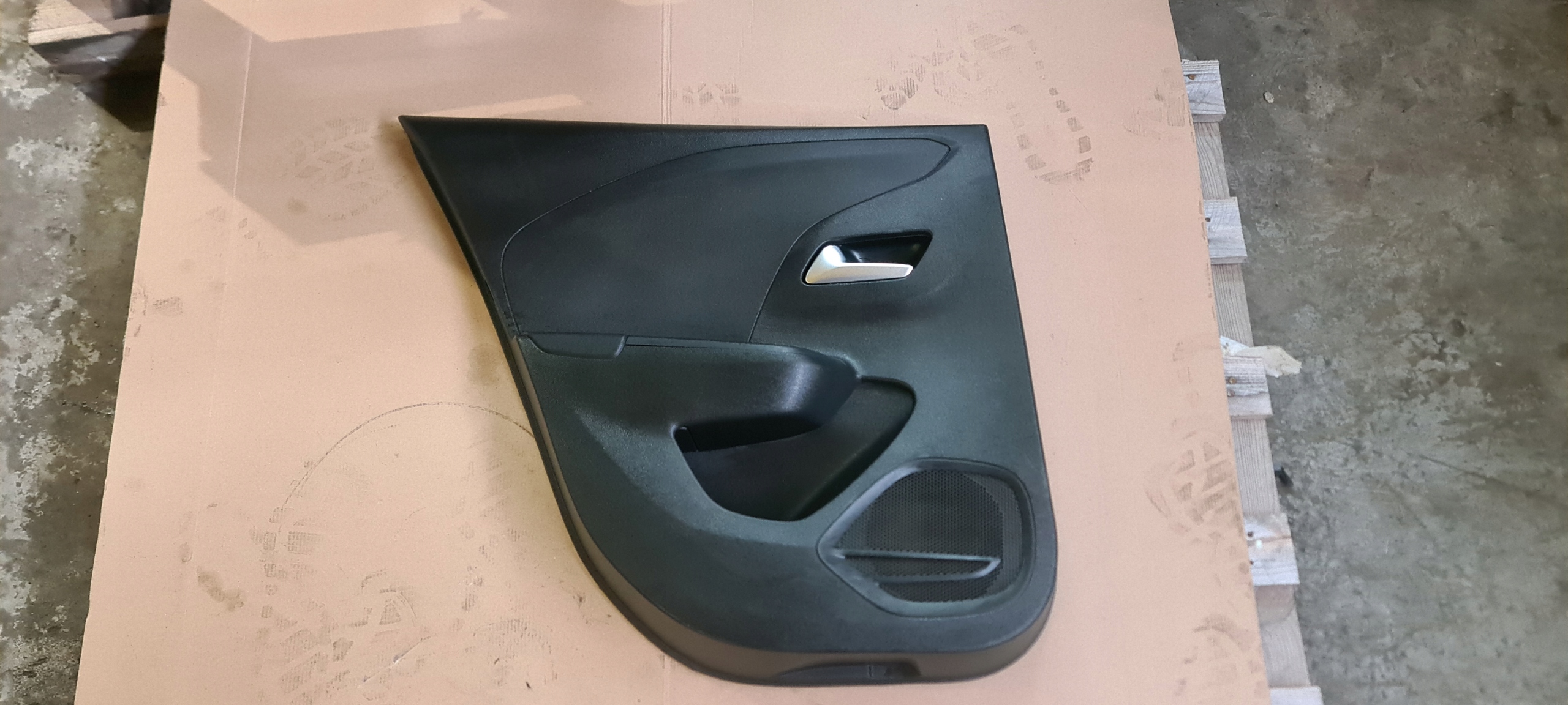 OPEL CORSA F BOCZEK DRZWI LEWY TYŁ