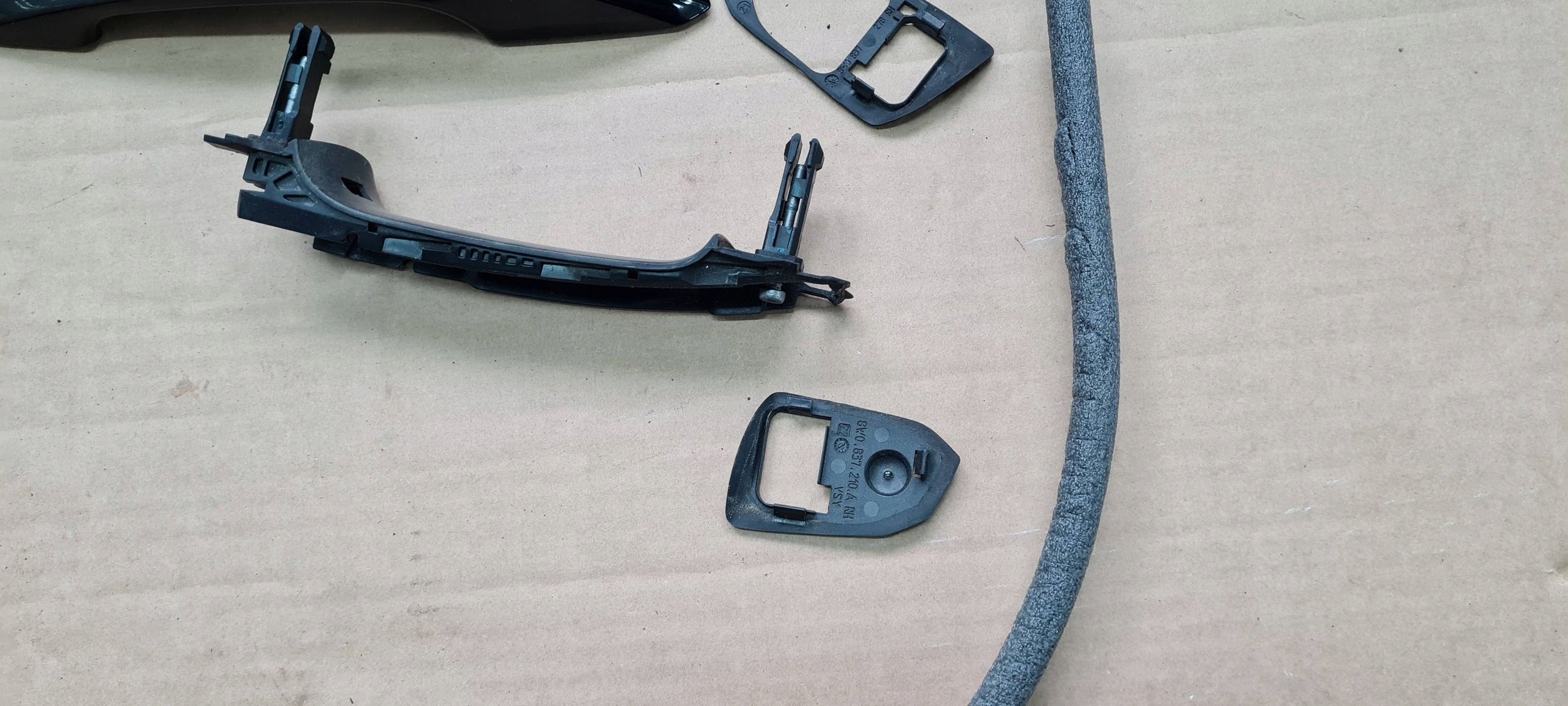 SQ5 80A Q5 handle door right right front below KESSY LY9T 80B837240