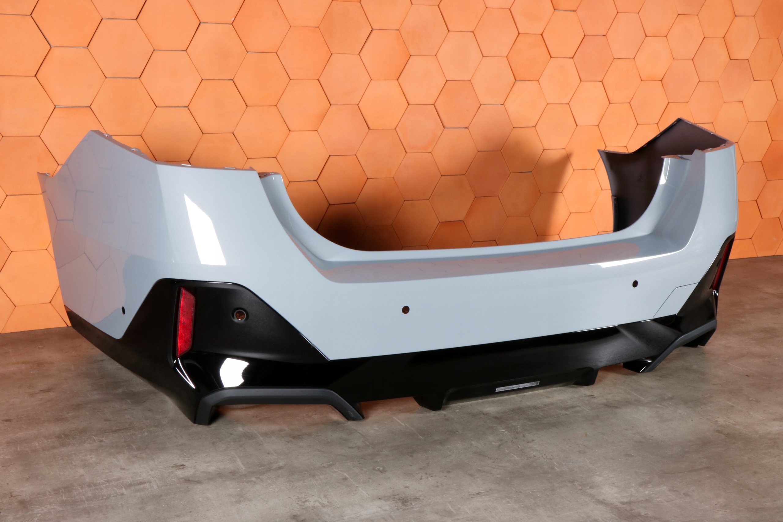 BMW 5 G60 m-packet bumper rear part rear colour C4P BROOKLYN GRAU