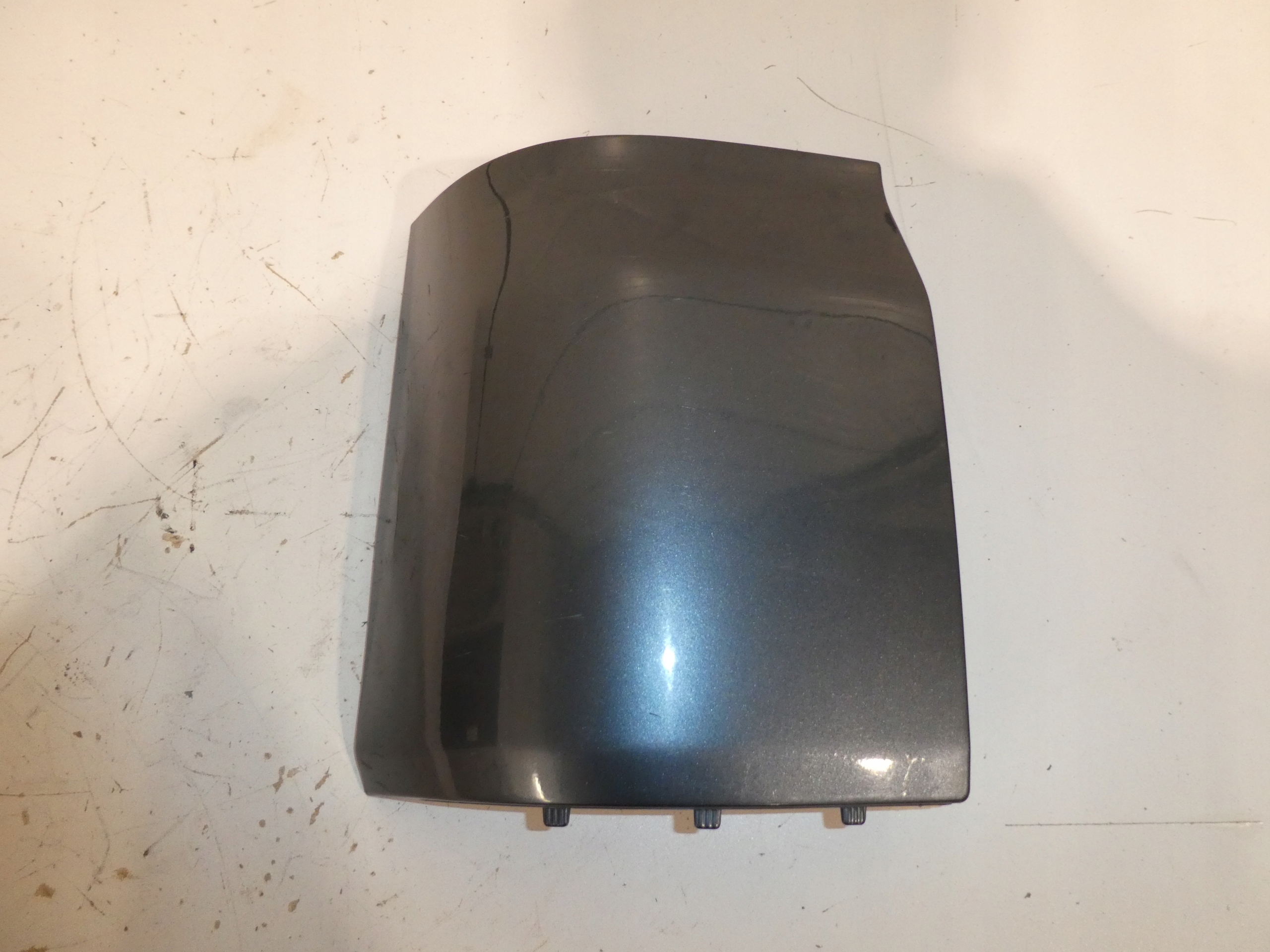 Ecke der Stoßstange heck VW T5 7H0807321A