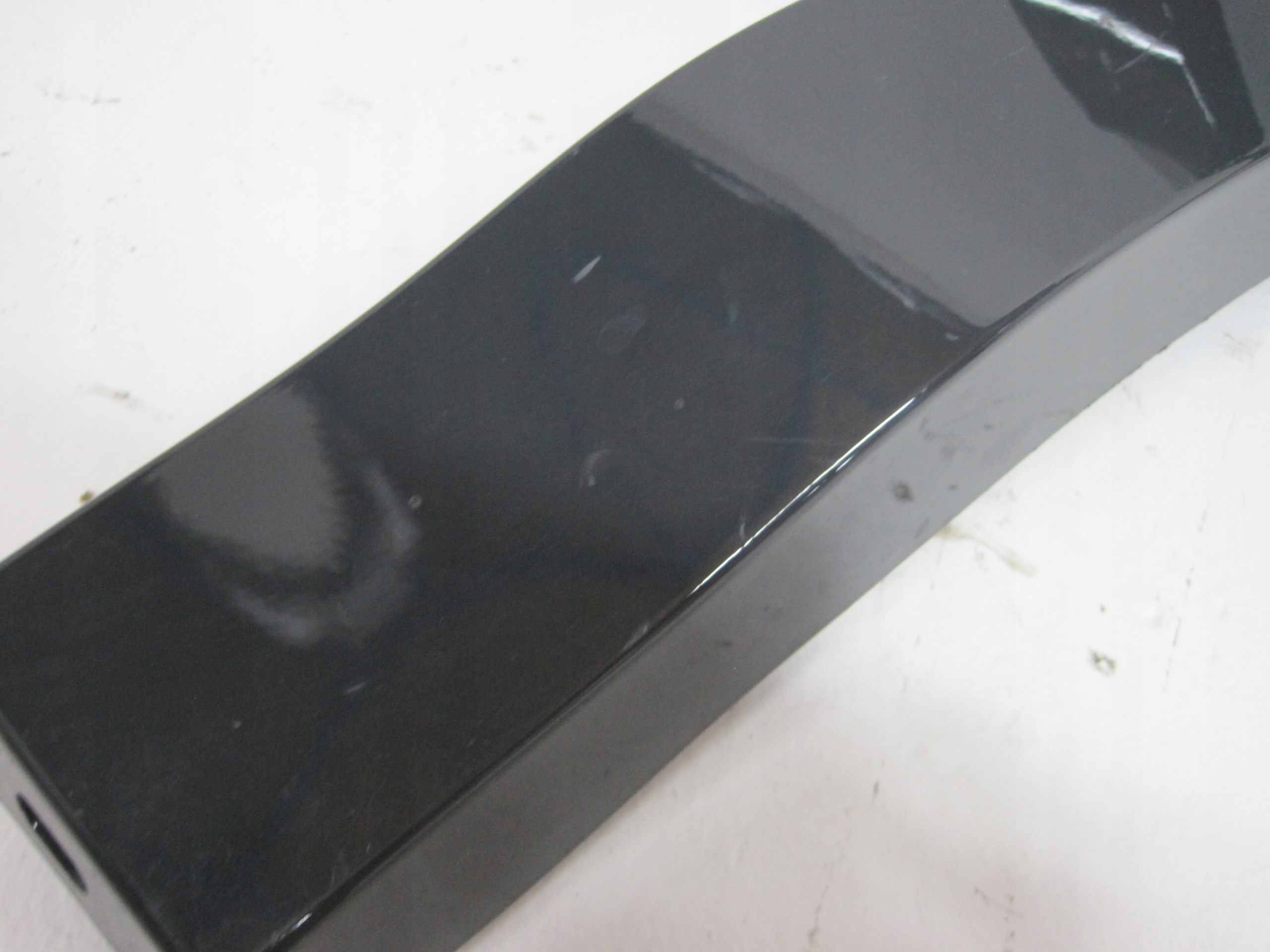 cap moulding for fender left AUDI Q6 E TRON 85H853717H
