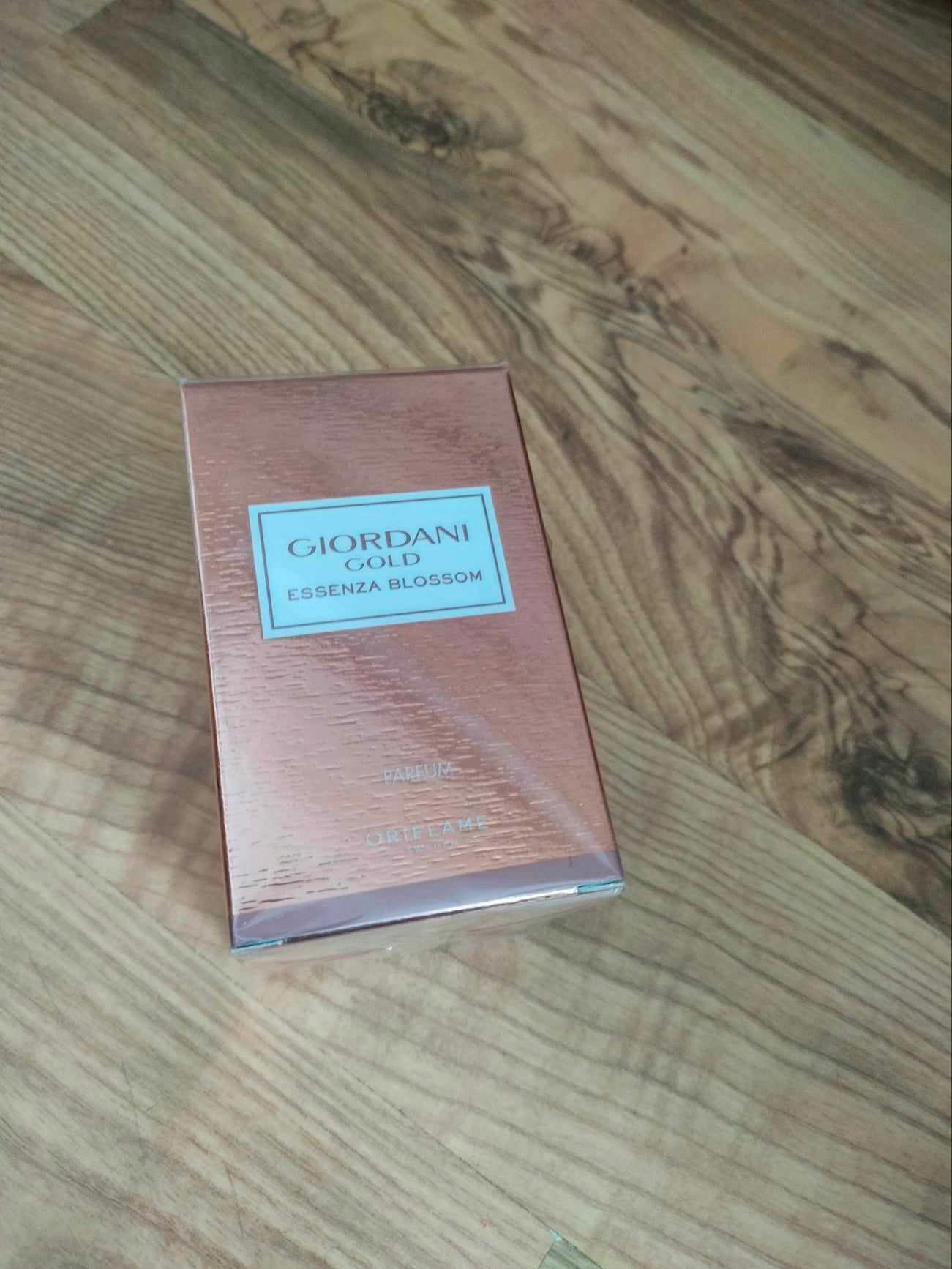 Oriflame Perfumy Giordani Gold Essenza Blossom 50ML