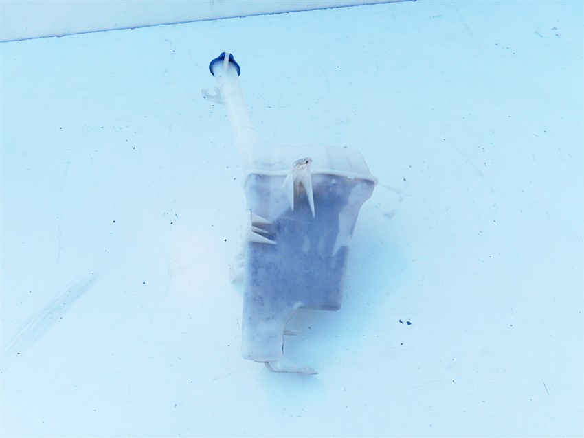 ZBIORNICZEK SPRYSKIWACZY HYUNDAI I20 I 2008-2014 ROK Numer katalogowy części 98610-1J200