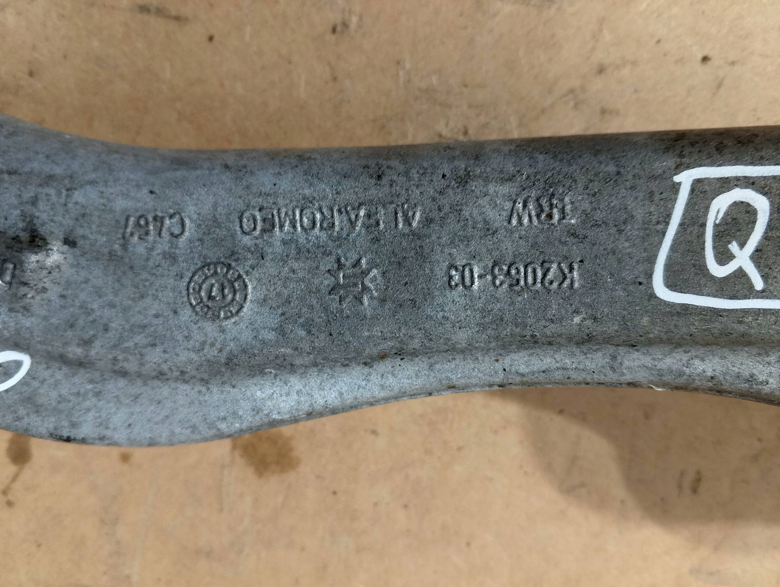 ALFA ROMEO STELVIO arm front left front K2063-03 (Q410) C457