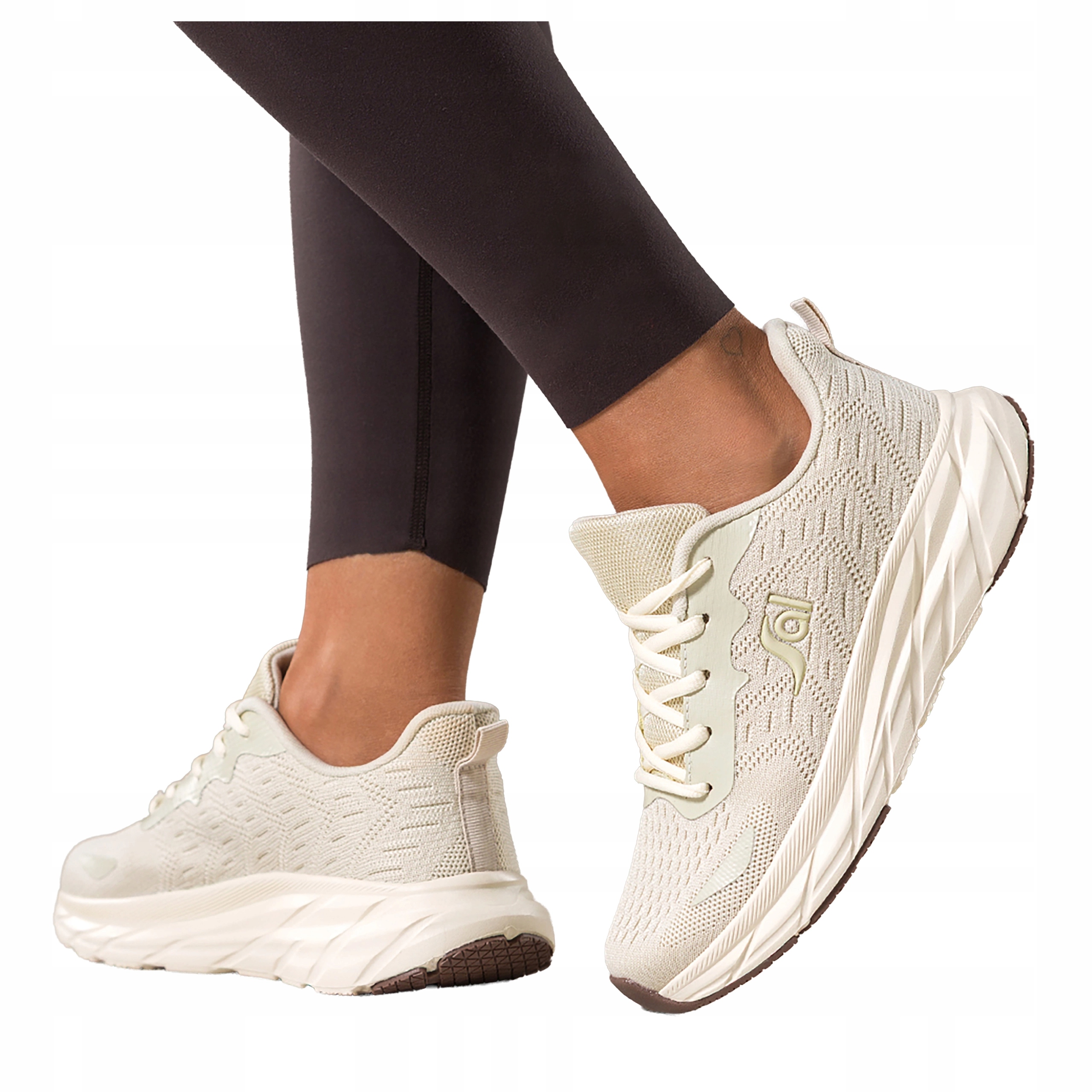 Béžové dámské šněrovací tenisky na fitness na sportovní platformě, velikost 39