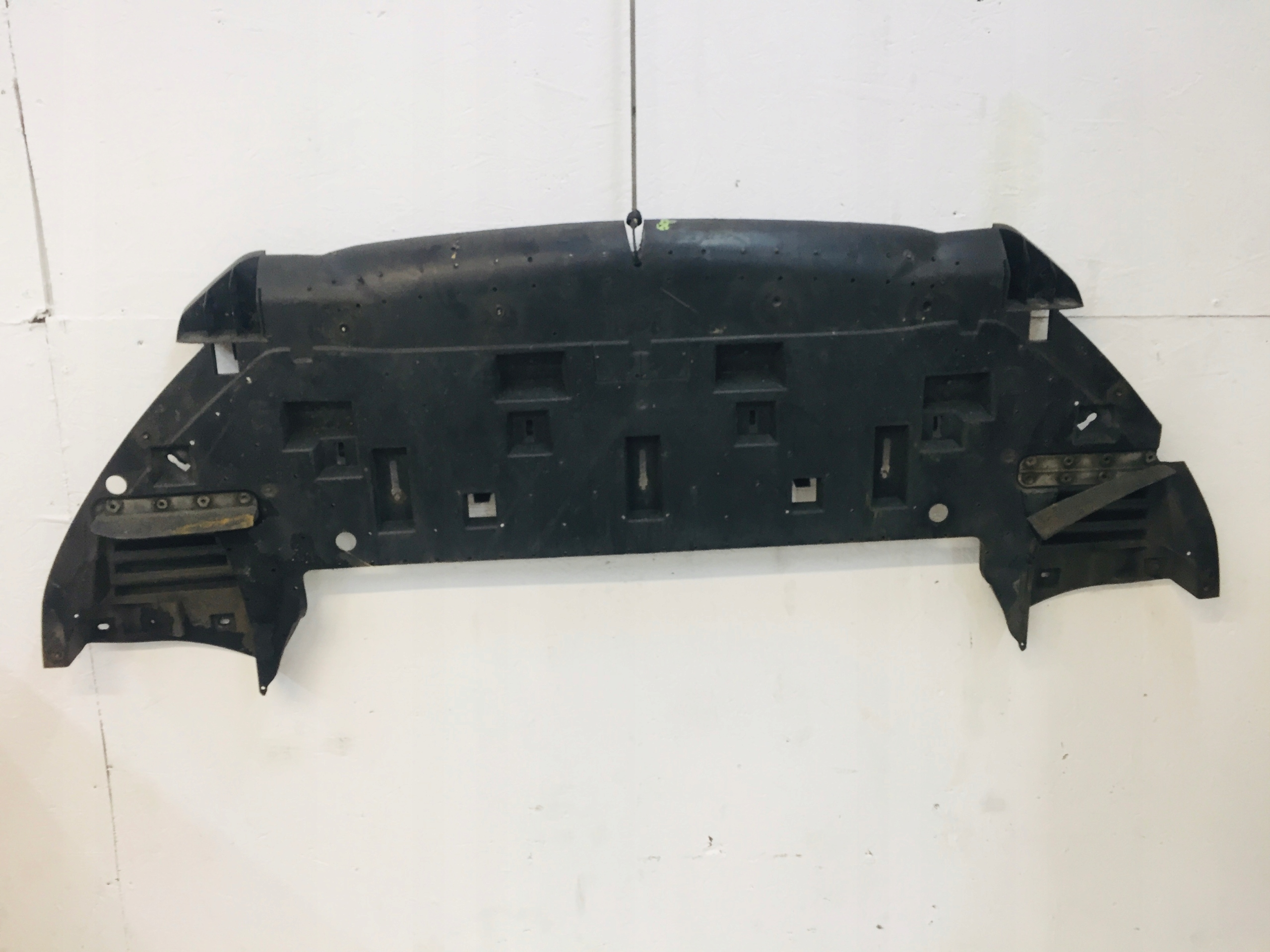 НАКЛАДКА ПІД БАМПЕР PEUGEOT 5008