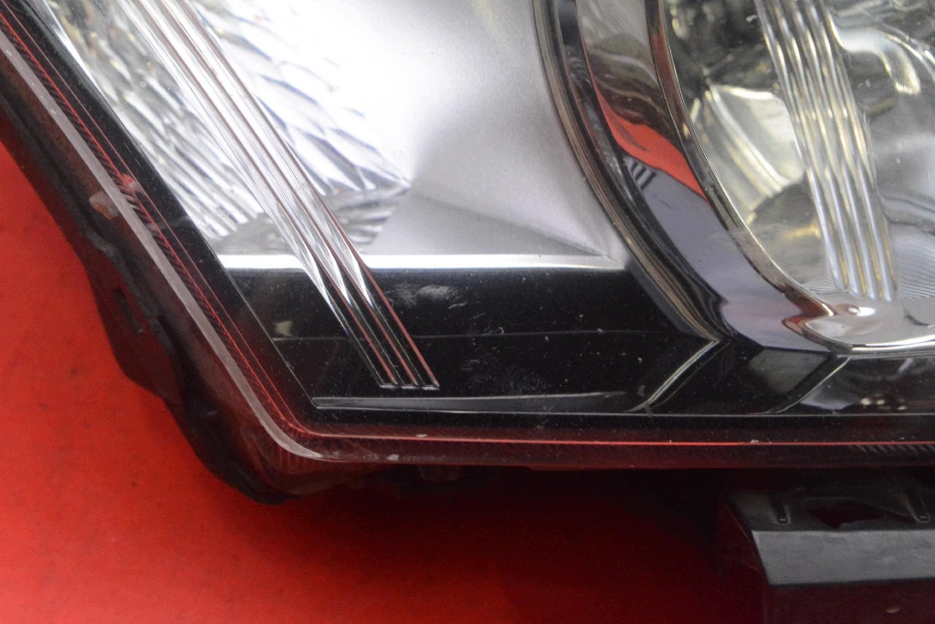 REFLEKTOR right light front EU CHEVROLET CRUZE 1 and J300 09-12