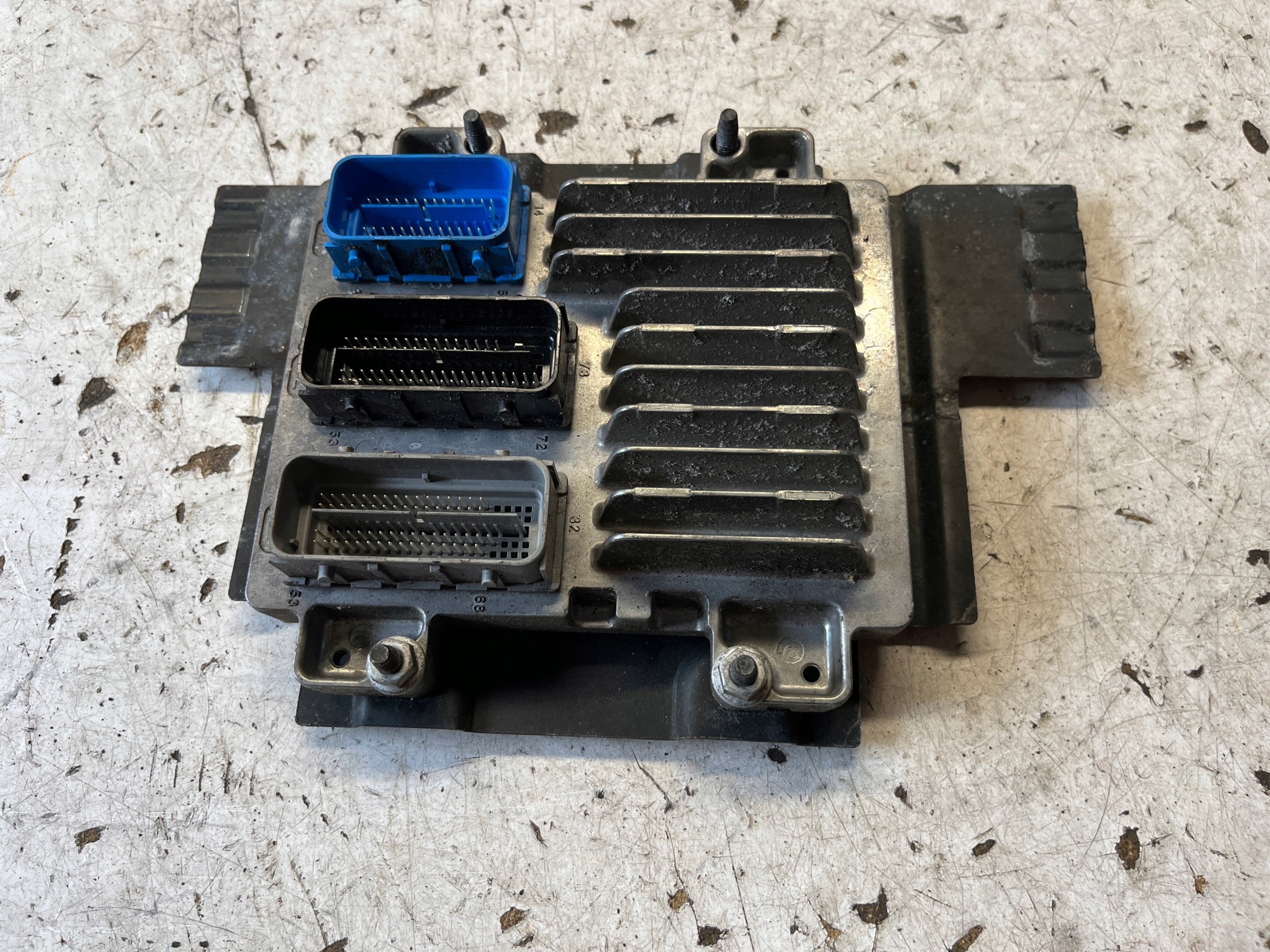 OPEL MOKKA A computer control unit ECU of the engine 12669321 AB63 1.4 TURBO