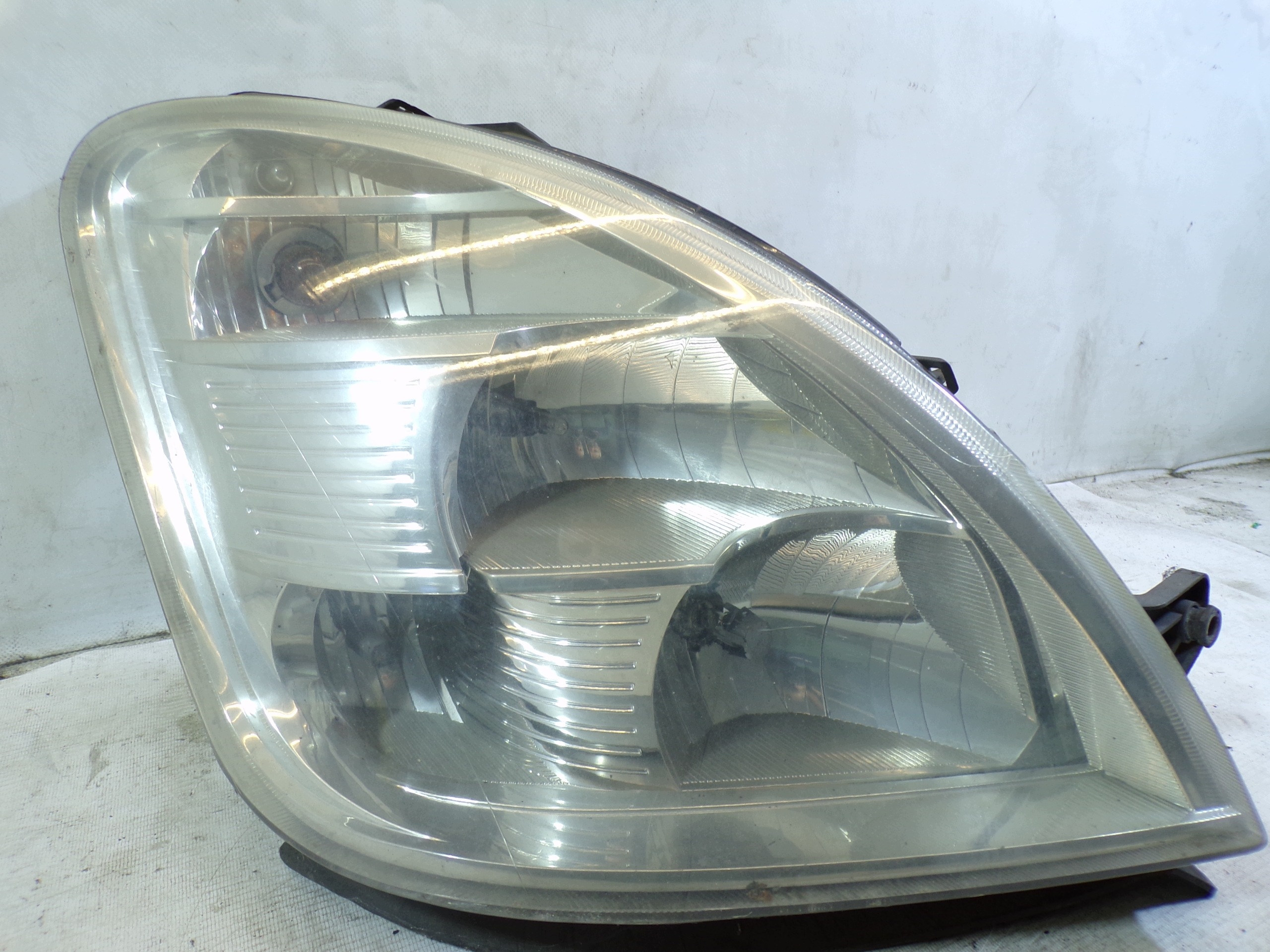 light front front right IVECO DAILY 4 IV (K1)