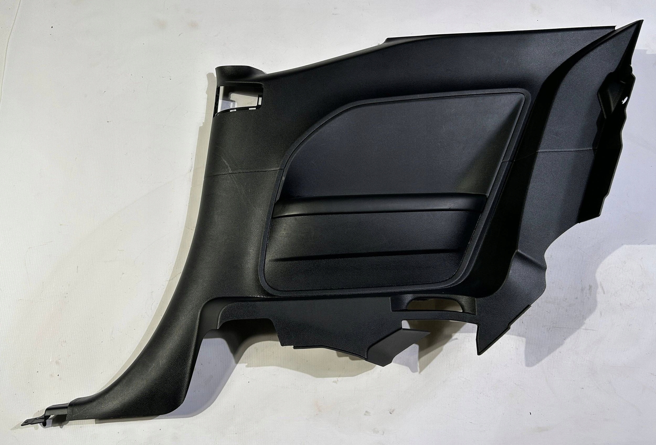 side upholstery rear part rear right right Dodge Challenger 2015