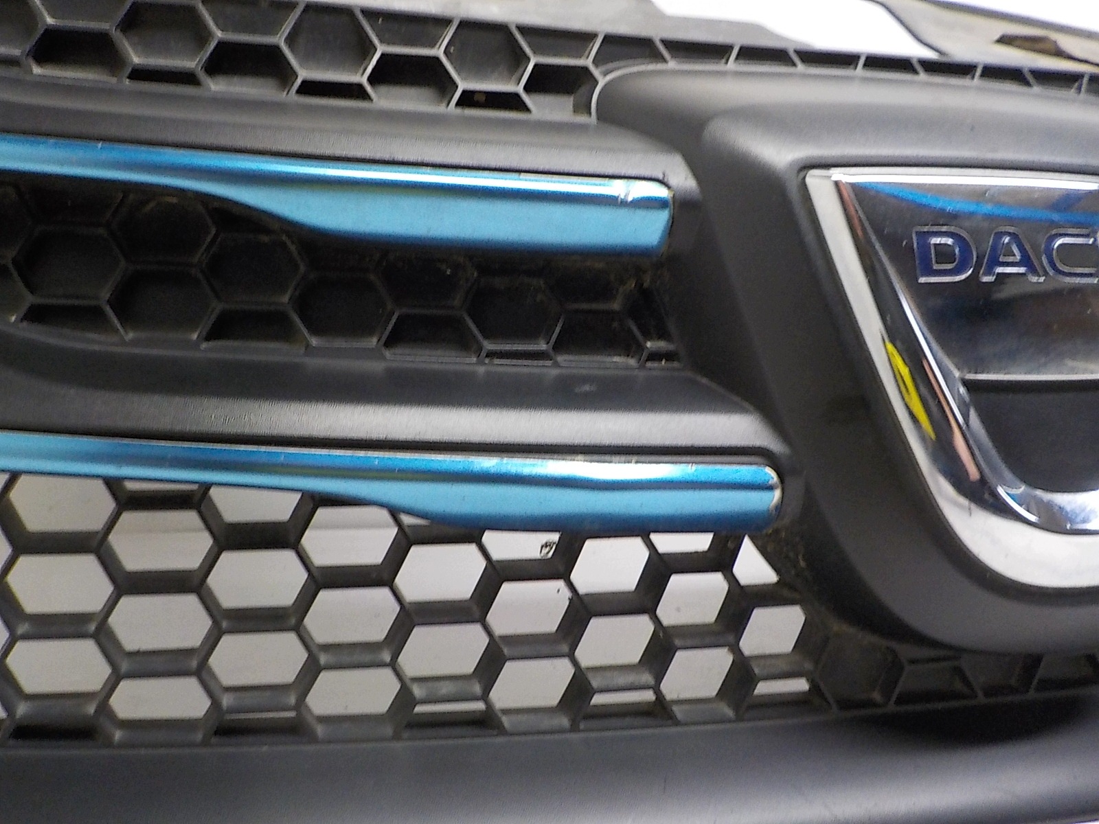 DACIA SANDERO II grill grille radiator