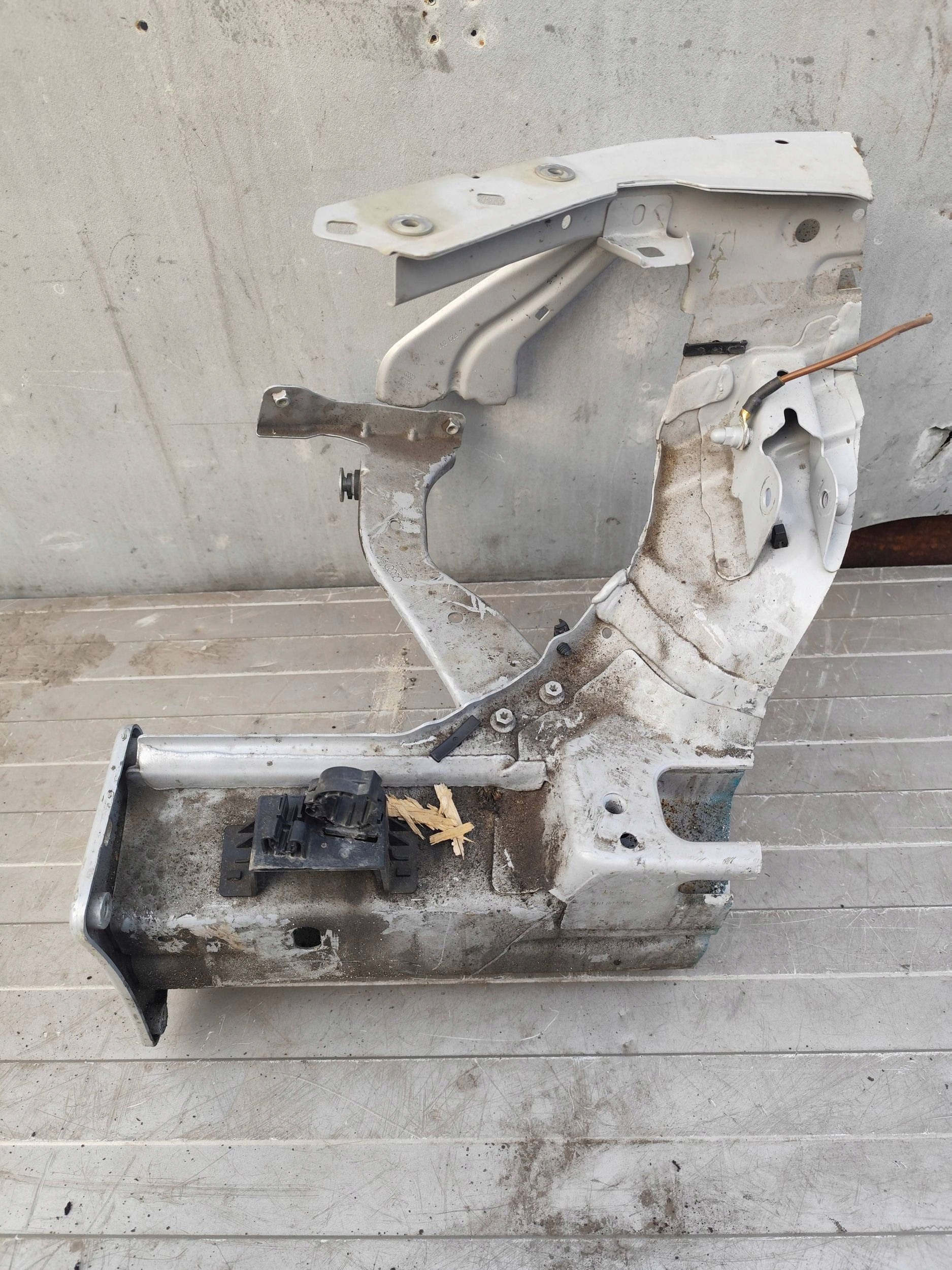 AUDI Q3 II 83A quarter quarter right