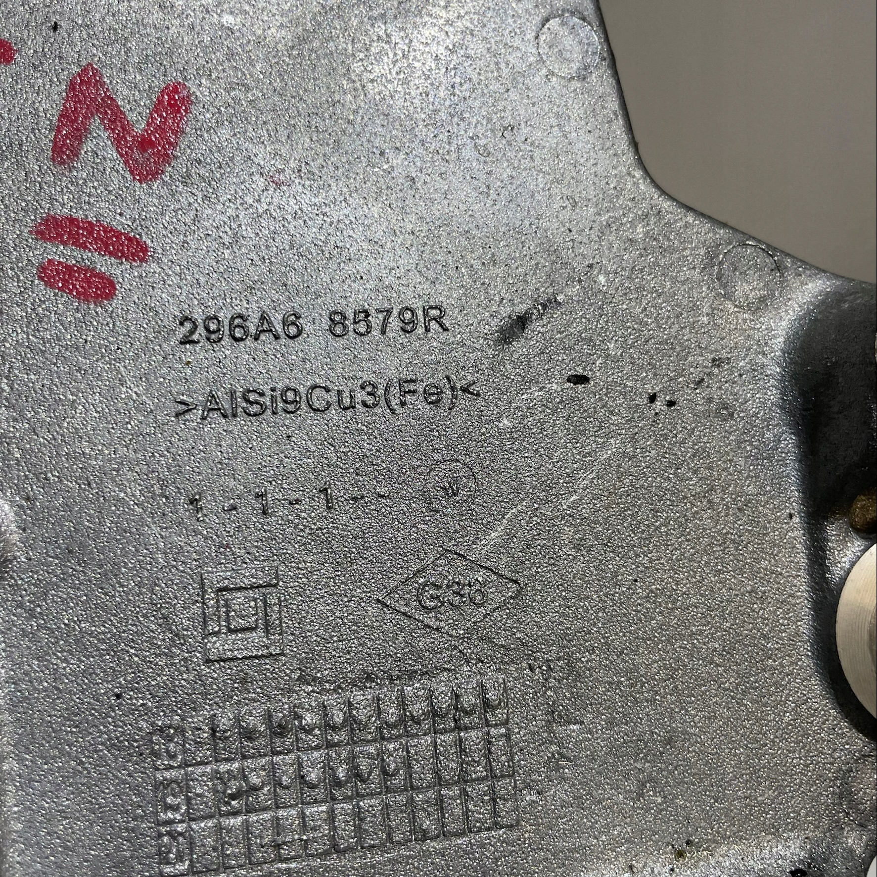 RENAULT ZOE SUPPORT SUPPORT PLAQUE SPREZARKI 296A68579R