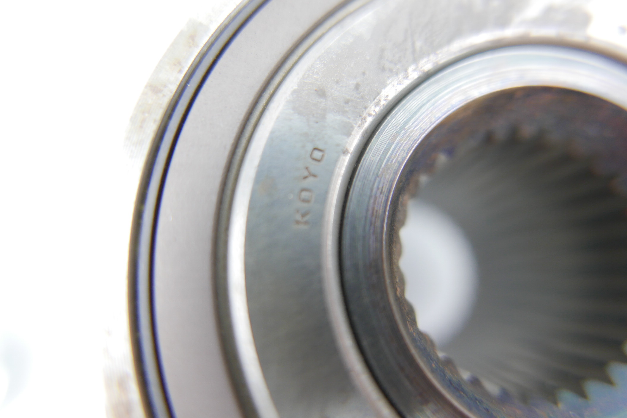 SKF LOZYSKO PIASTA PRZOD MITSUBISHI GRANDIS LANCER Part number VKBA 7435