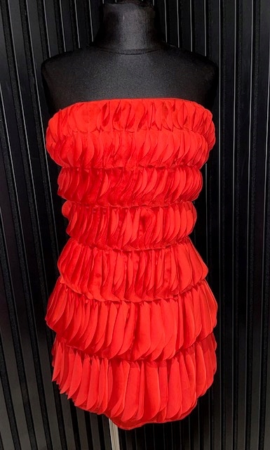 Zdobené Šaty Tuba 3D Design 34 Xs