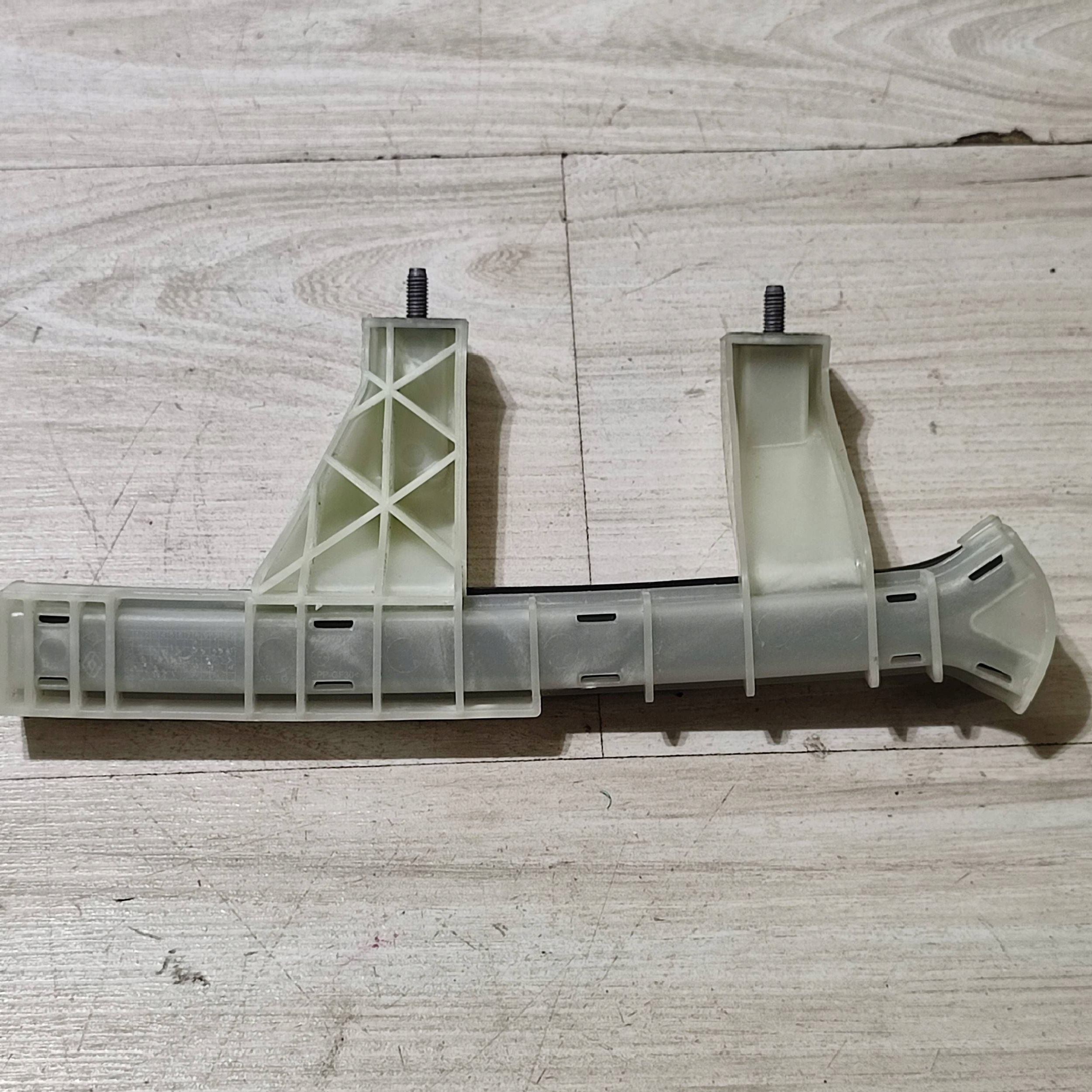 prowadnica windows rear part side left Dacia Jogger 822179123R