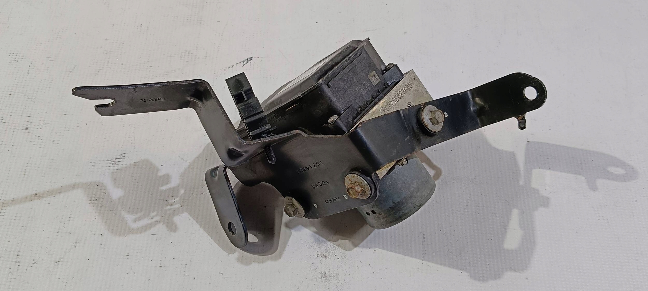 pump control unit ABS complete Ford Mustang 5.0 2011
