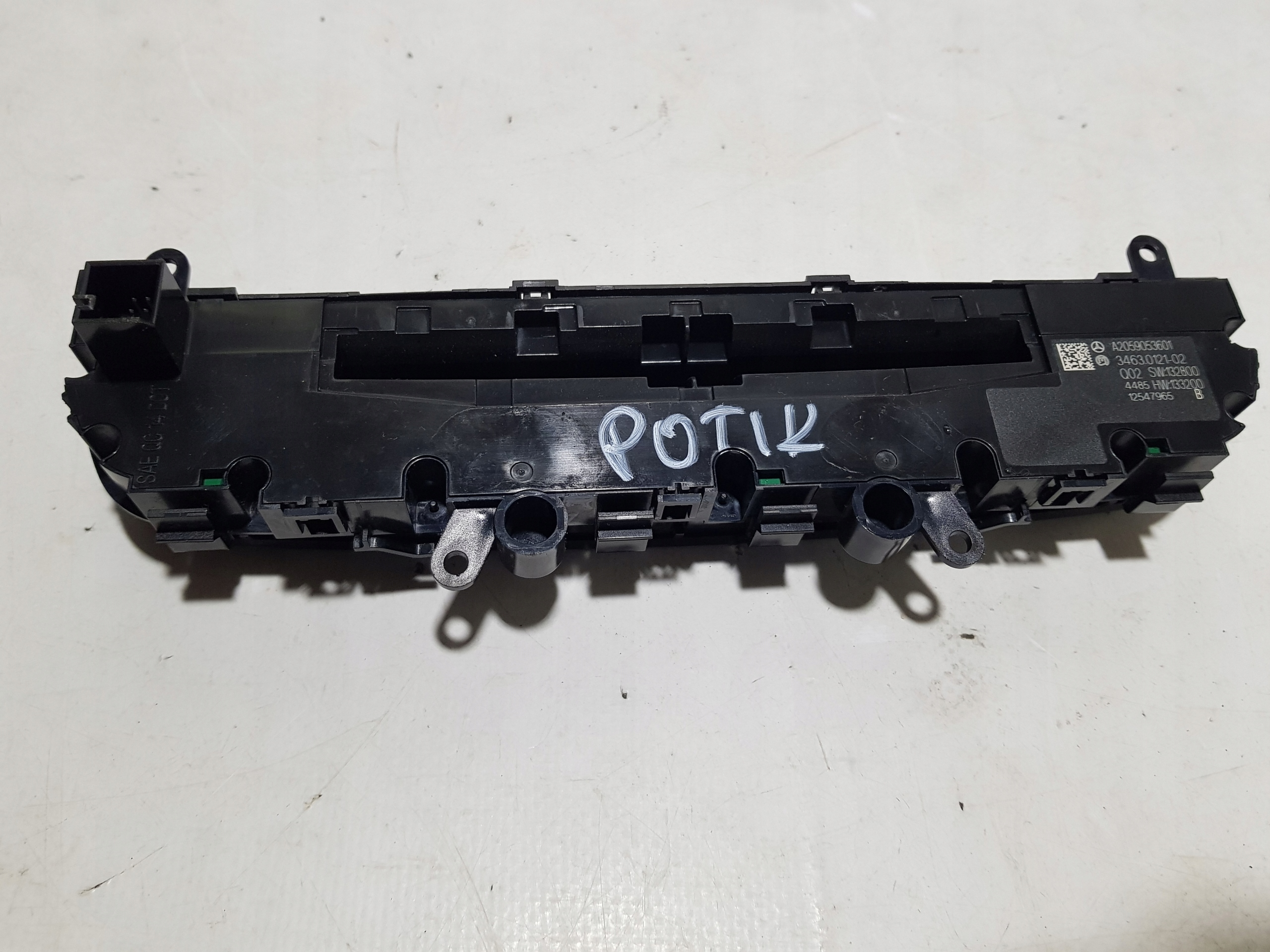 PANEL radio des warnblickschalters MERCEDES W205 A2059053601