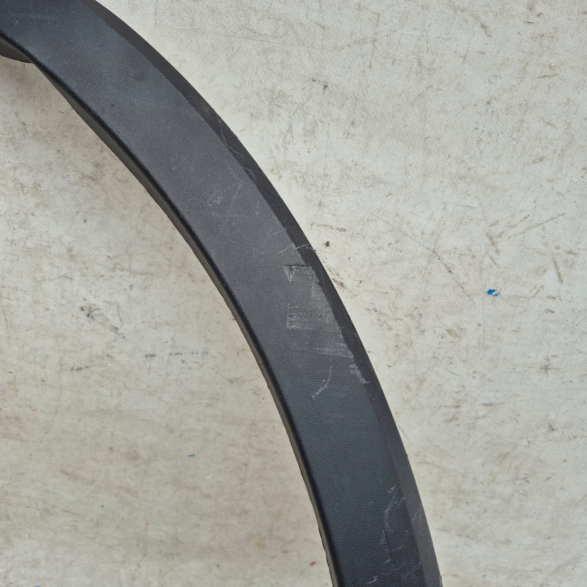 VW TIGUAN II 2 16-24 moulding cap right front